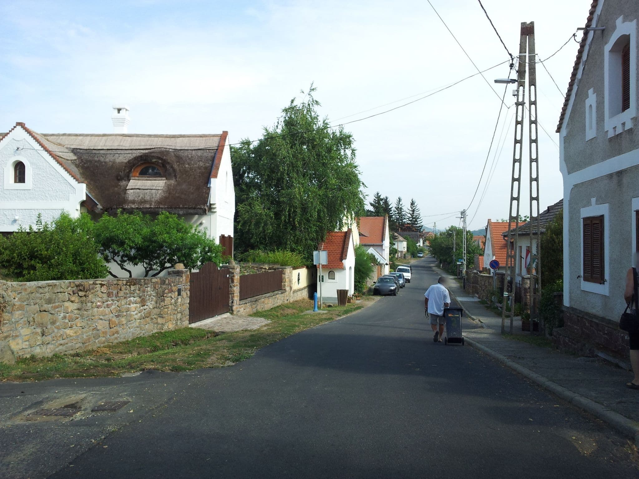 Street view near LindenTree - Harmony Apartman, Badacsonytomaj — © kolesajr (CC BY-SA · Mapillary)