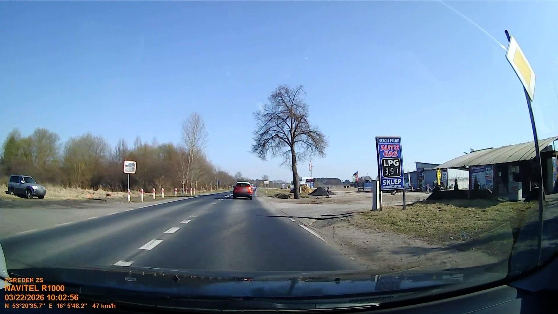 Street view near Republika Wyobraźni, Mirosławiec — © d3mol3k (CC BY-SA · Mapillary)