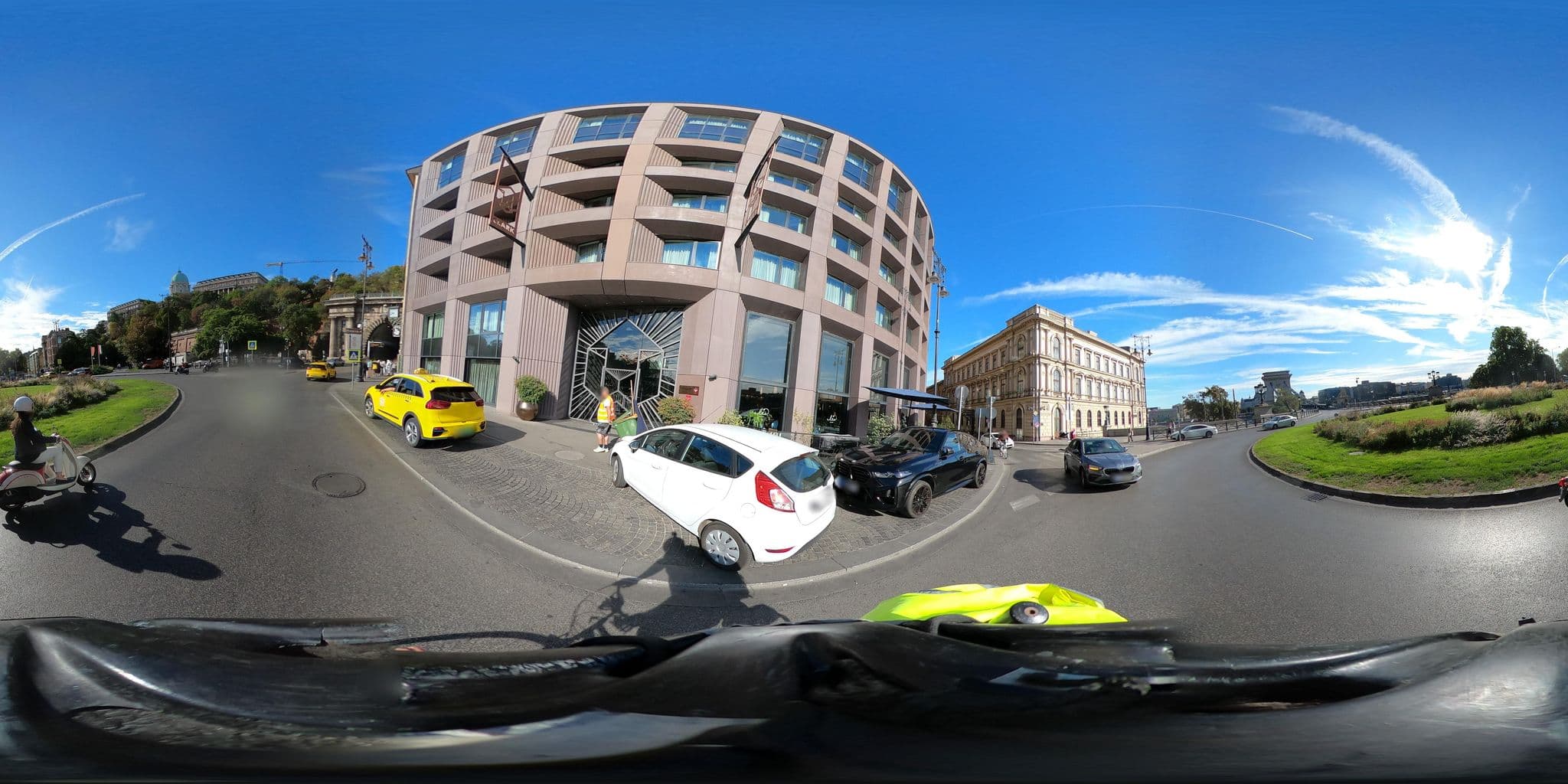 Street view near Hotel Clark, Budapest — © grozsa11 (CC BY-SA · Mapillary)