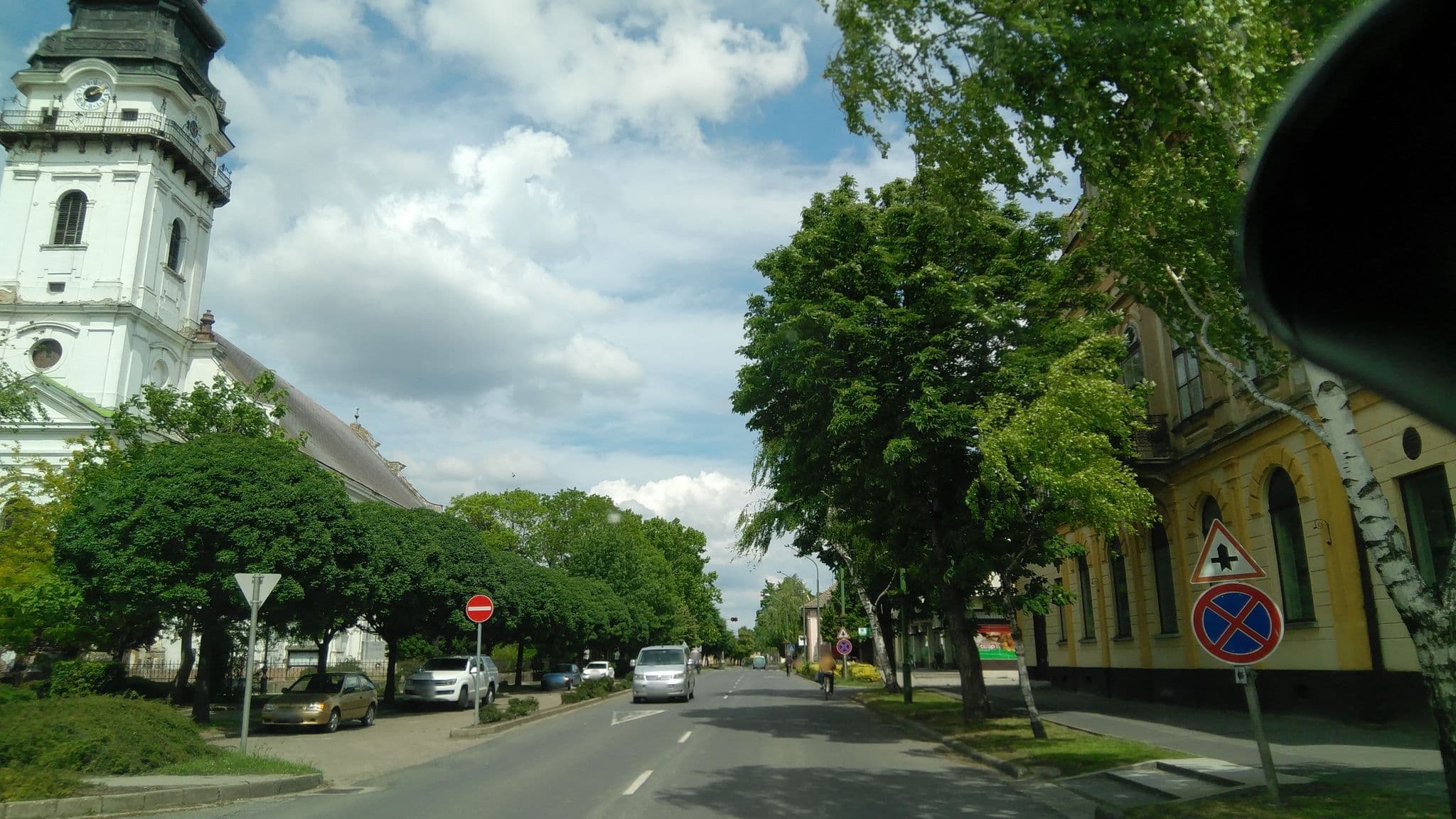 Street view near Komló Szálló, Tótkomlós — © pppetra (CC BY-SA · Mapillary)