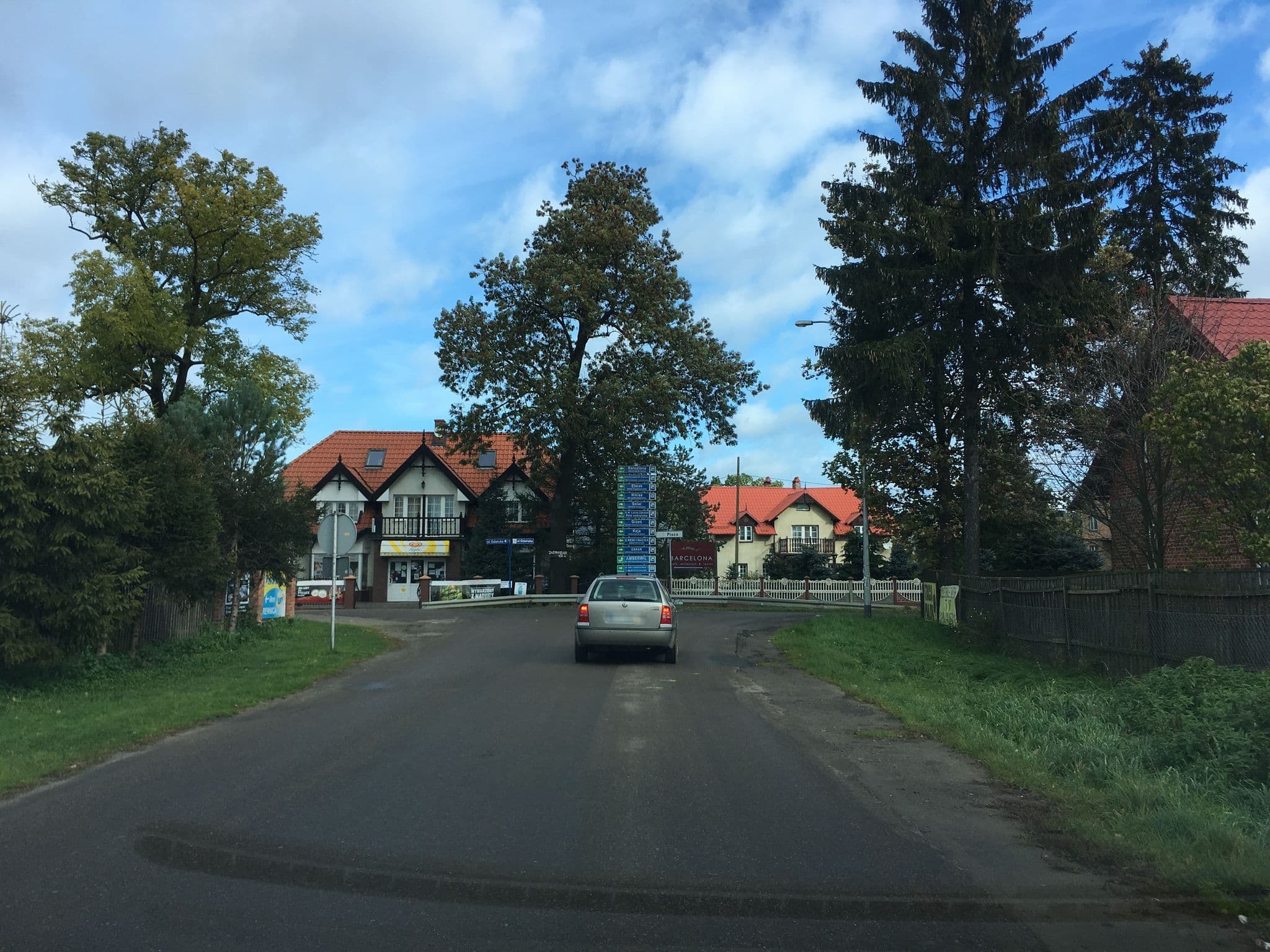 Street view near Katarzyna Smolińska Wynajem Pokoi, Wyspa Sobieszewska — © fundacja_geolife (CC BY-SA · Mapillary)