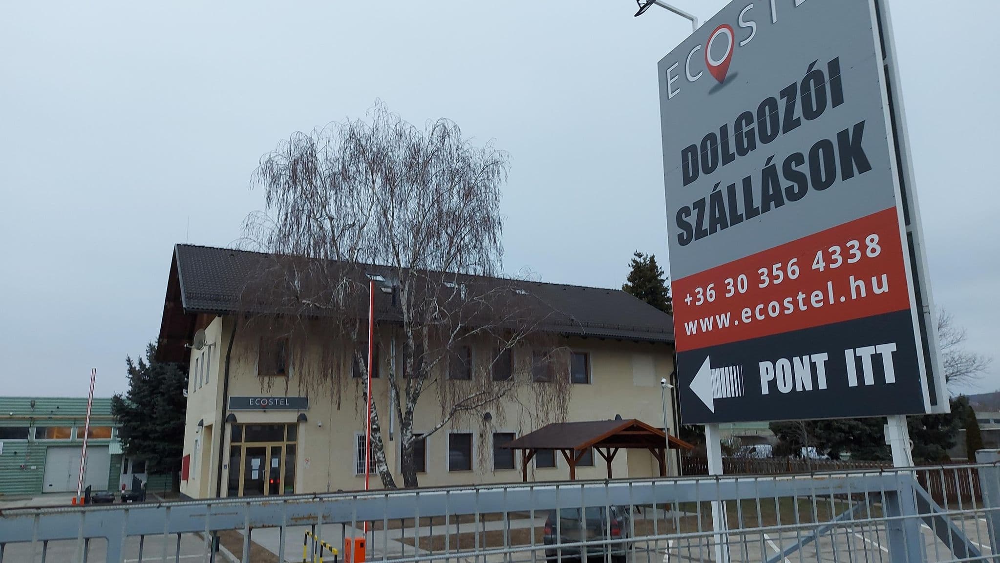 Street view near Ecostel Dolgozói Szállások, Budaörs — © vasony (CC BY-SA · Mapillary)