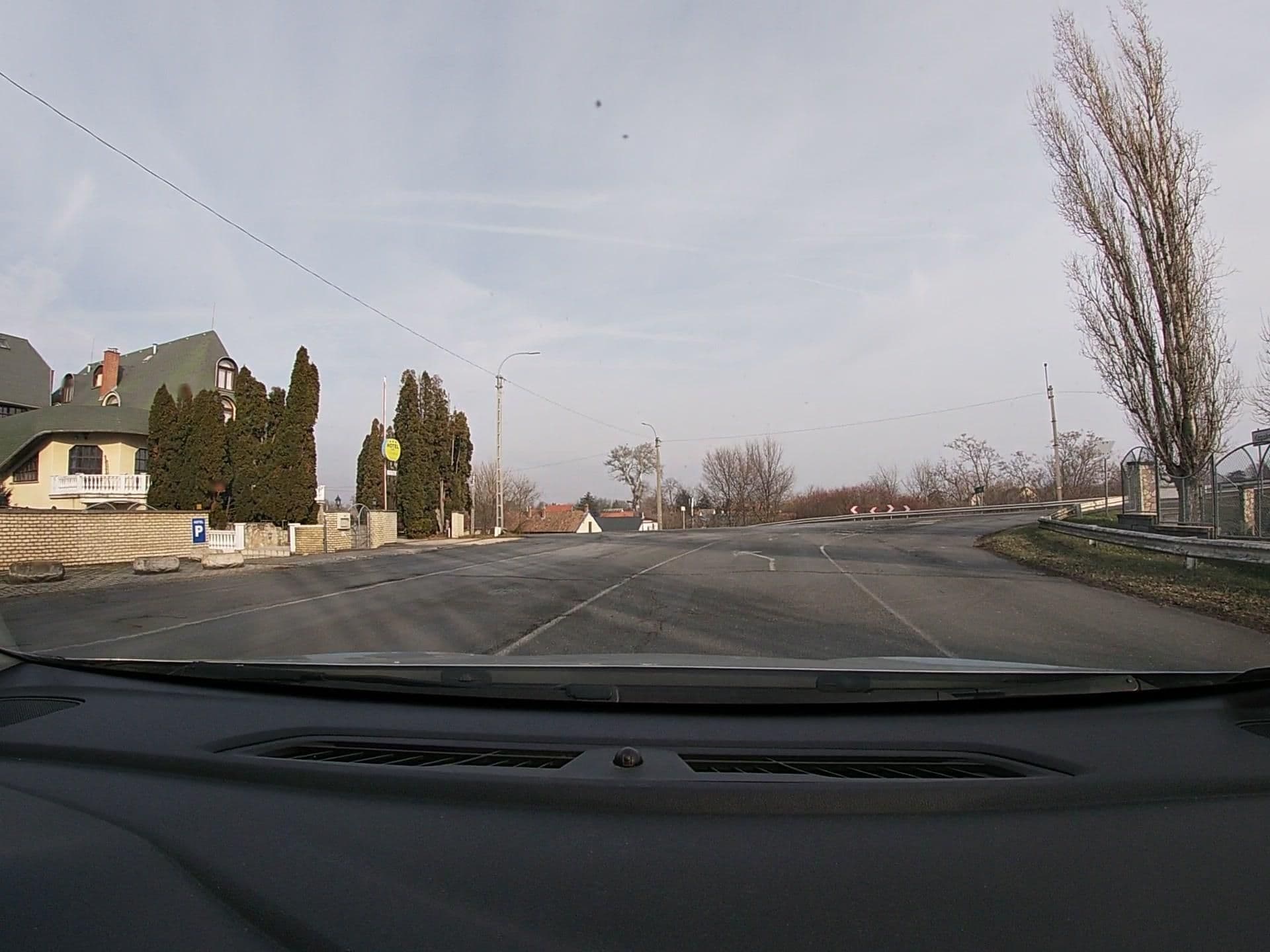 Street view near Hotel Holdfény, Kápolnásnyék — © vst (CC BY-SA · Mapillary)