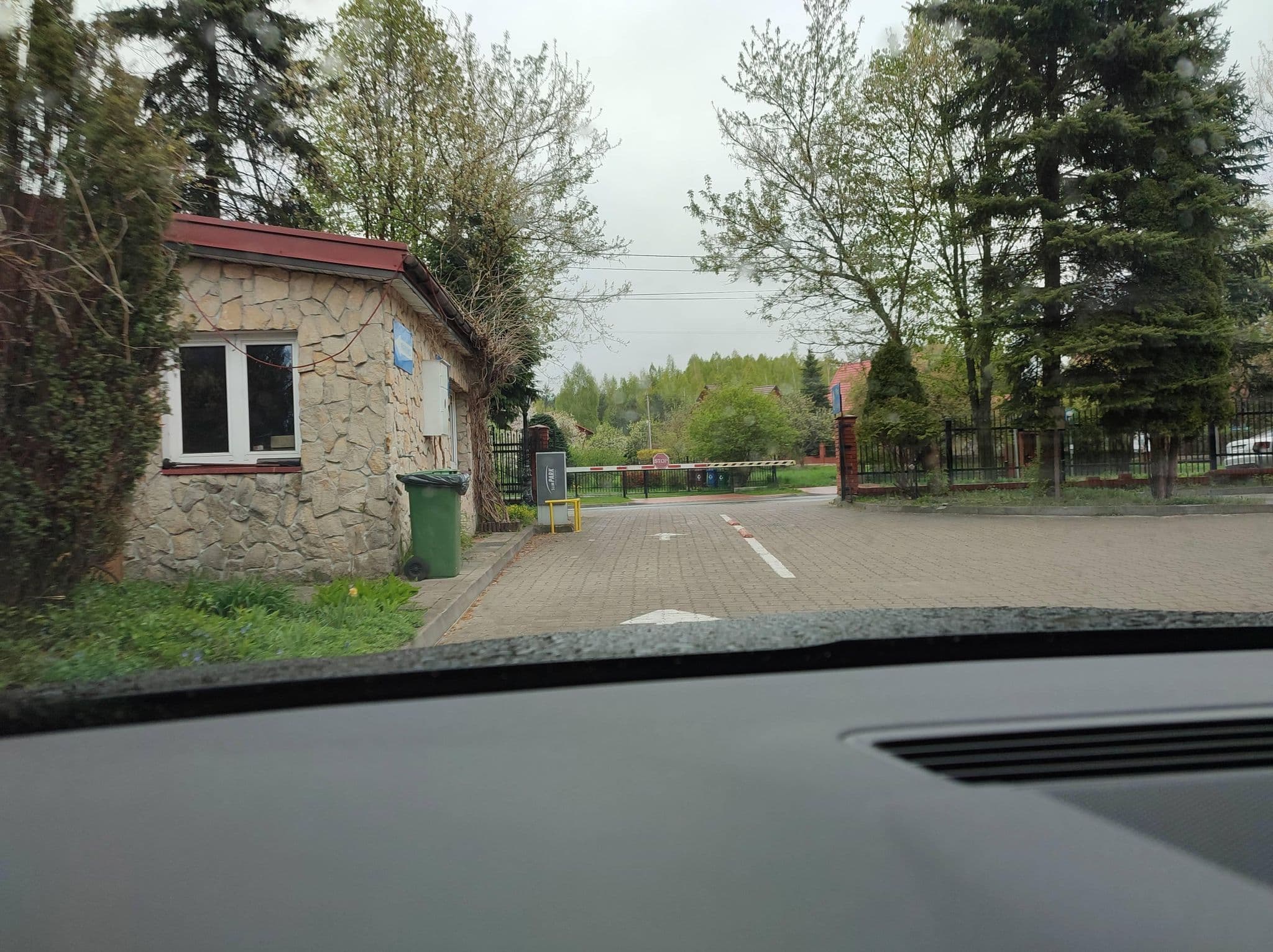 Street view near Hotel Białowieski Conference, Wellness & SPA, Białowieża — © d3mol3k (CC BY-SA · Mapillary)
