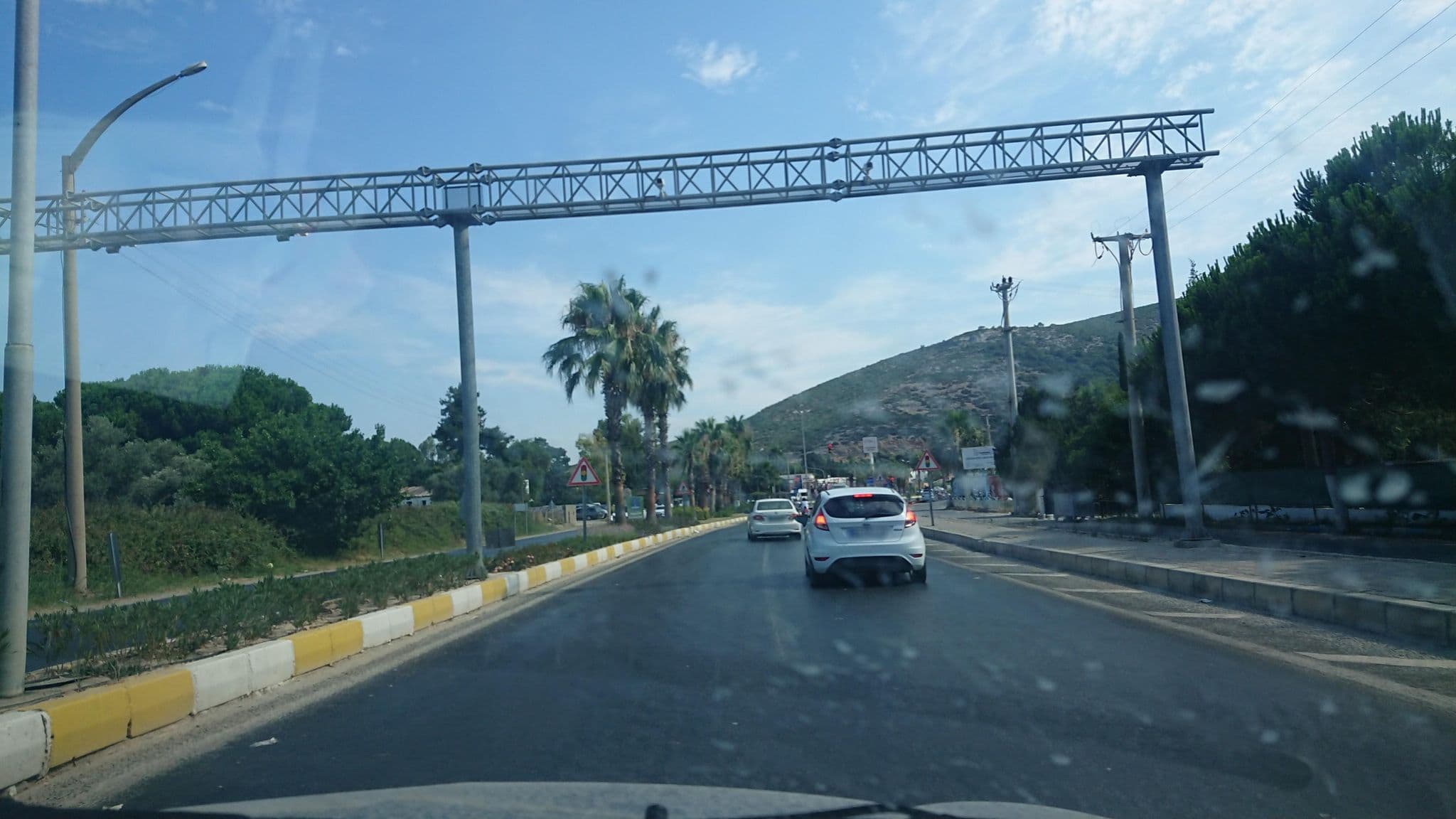 Street view near The Palm Club, Kuşadası — © kubikanber (CC BY-SA · Mapillary)