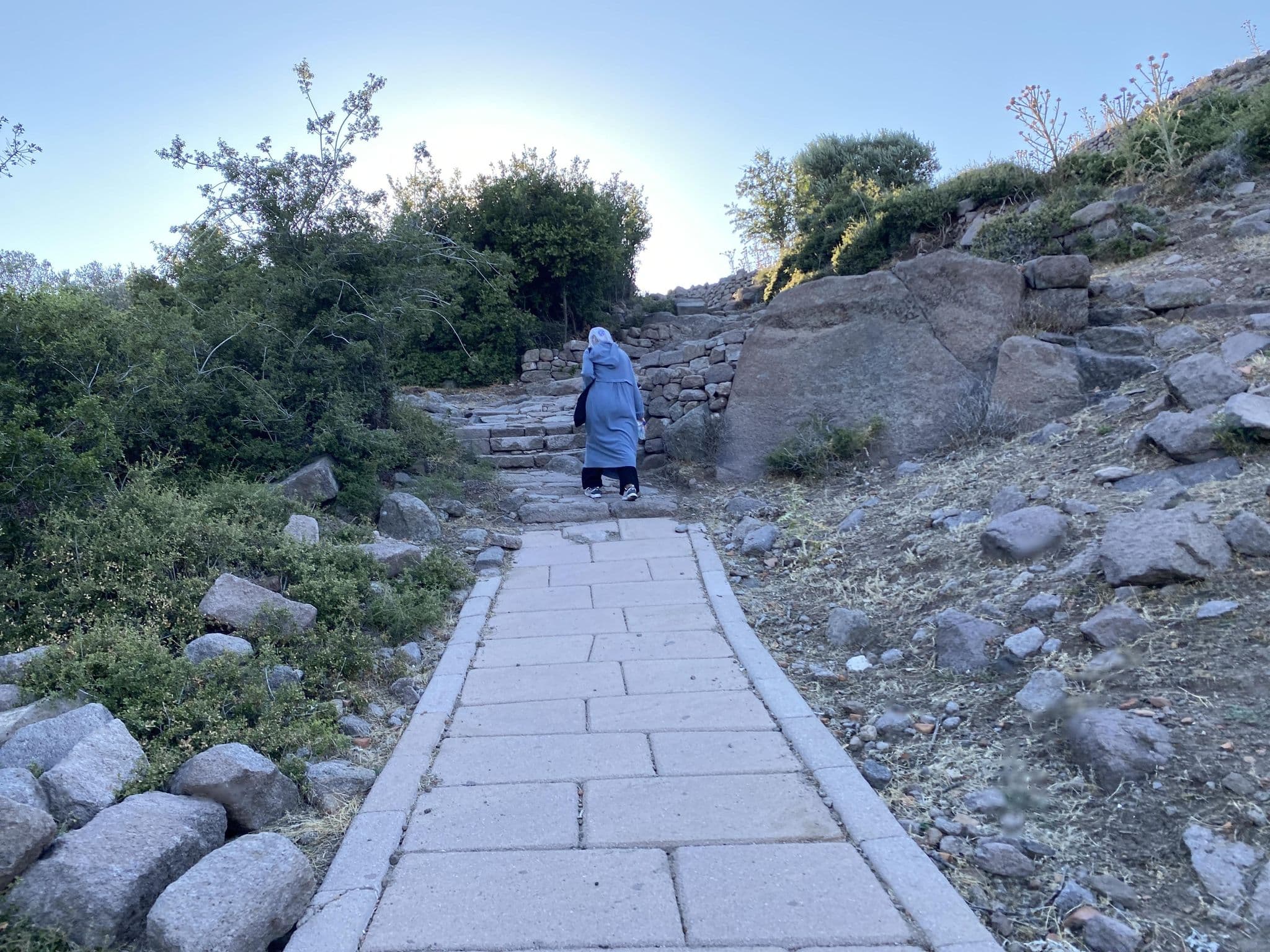 Street view near Nazan Motel, Behram — © asturksever (CC BY-SA · Mapillary)