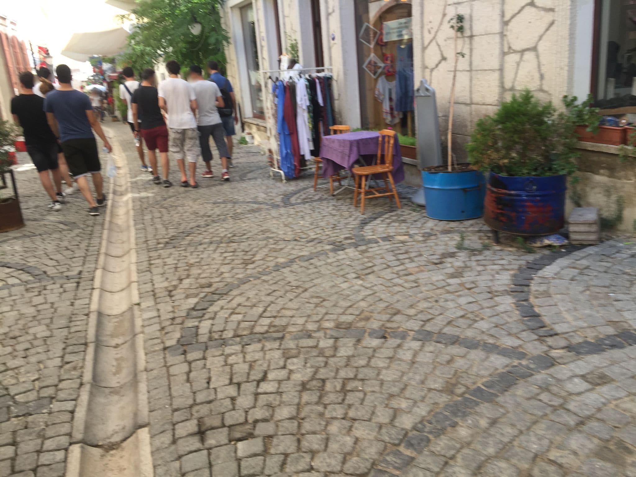 Street view near Chakra Suites Urla, Urla — © alpercg (CC BY-SA · Mapillary)