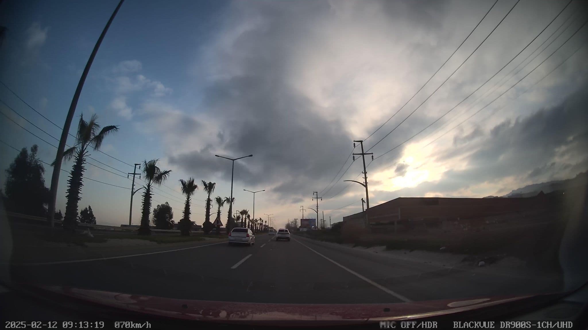 Street view near Kaynesia Hotel Spa & Wellness, Turgutlu — © unen (CC BY-SA · Mapillary)