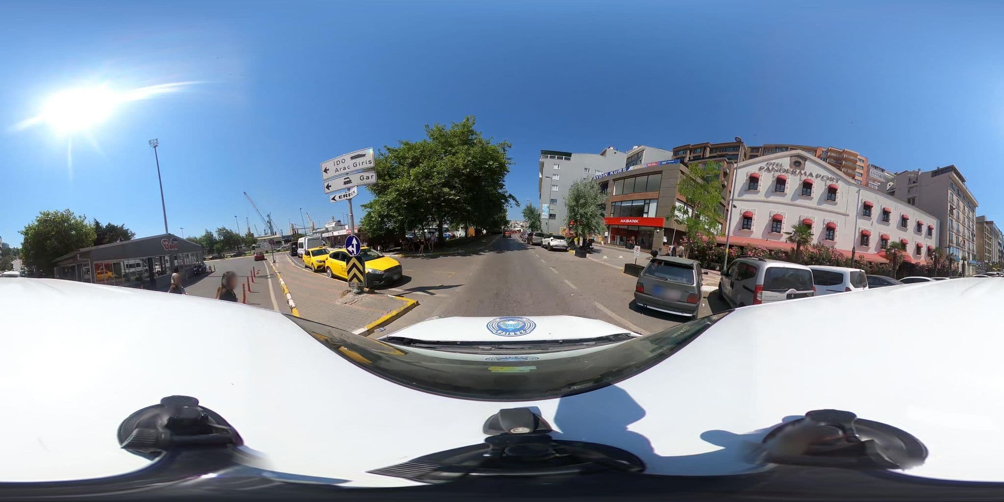 Street view near Panderma Port Hotel, Bandırma — © orkut (CC BY-SA · Mapillary)