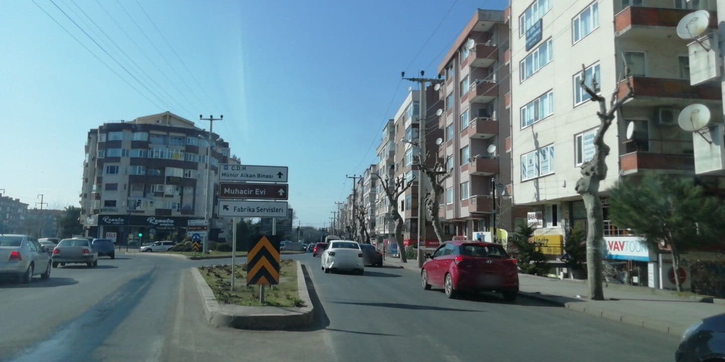 Street view near Aklandia Resort Satış Ofisi, Çorlu — © okansafak (CC BY-SA · Mapillary)