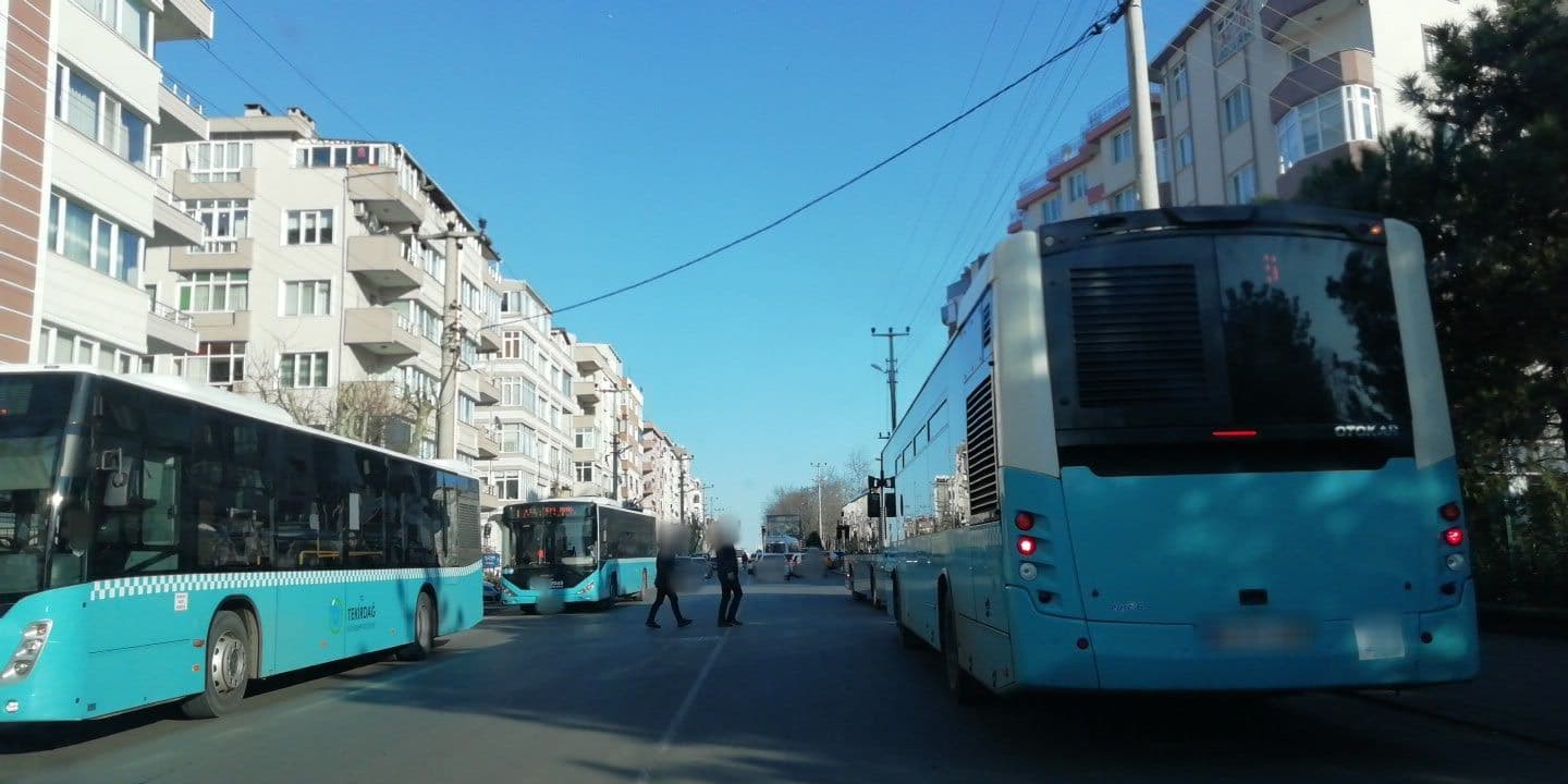 Street view near Bahçelievler Öğretmenevi, Çorlu — © okansafak (CC BY-SA · Mapillary)