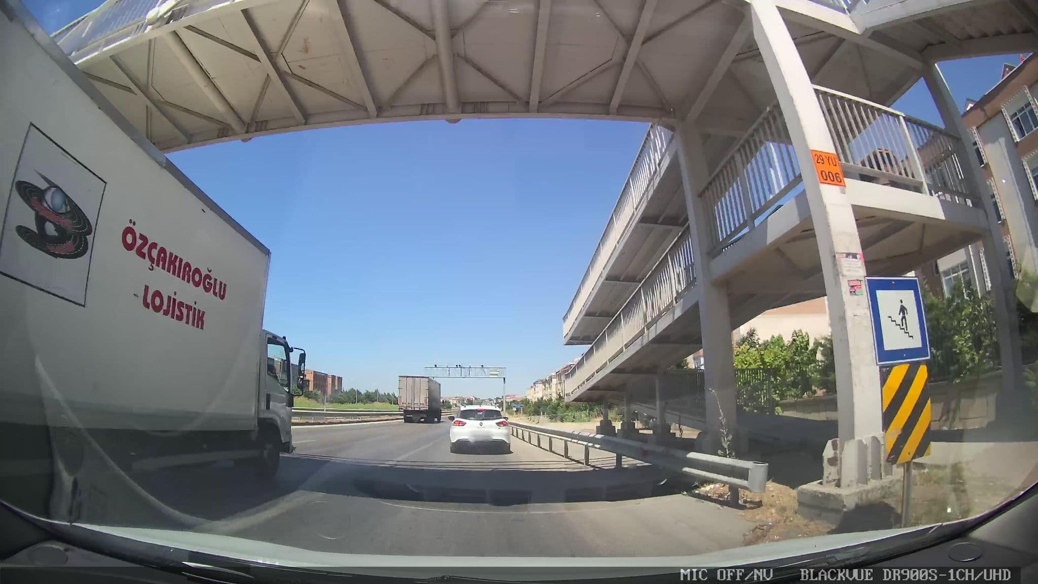 Street view near Hotel Garden/Silivri, Selimpaşa — © ahmetegri (CC BY-SA · Mapillary)