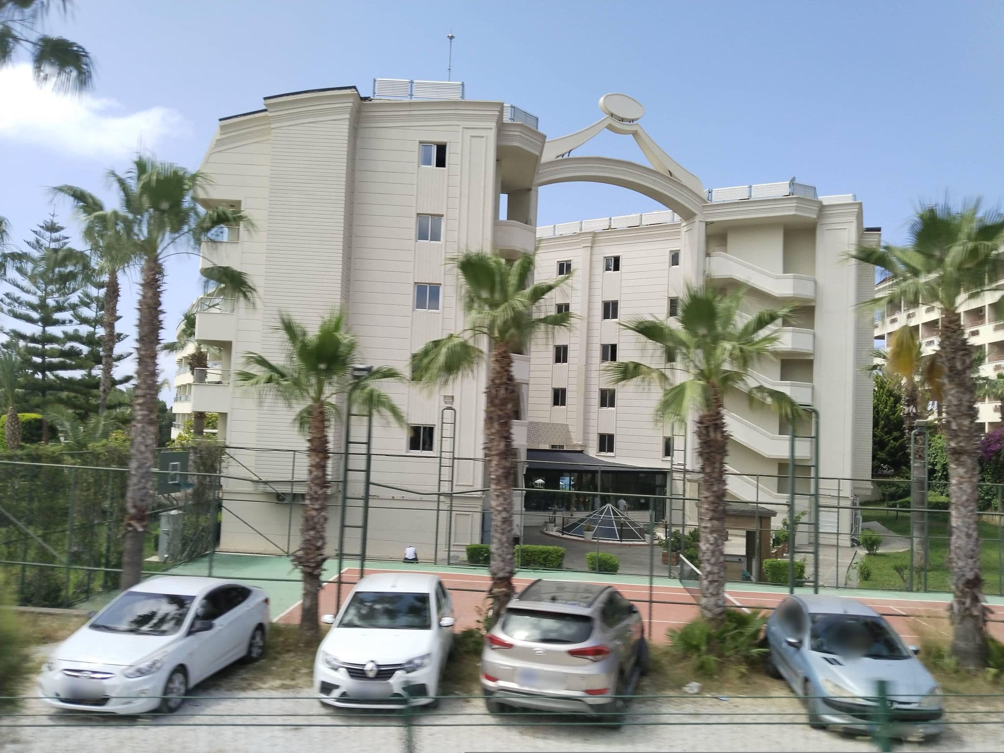Street view near Utopia Beach Club Otel, Incekum — © Yurikson (CC BY-SA · Mapillary)