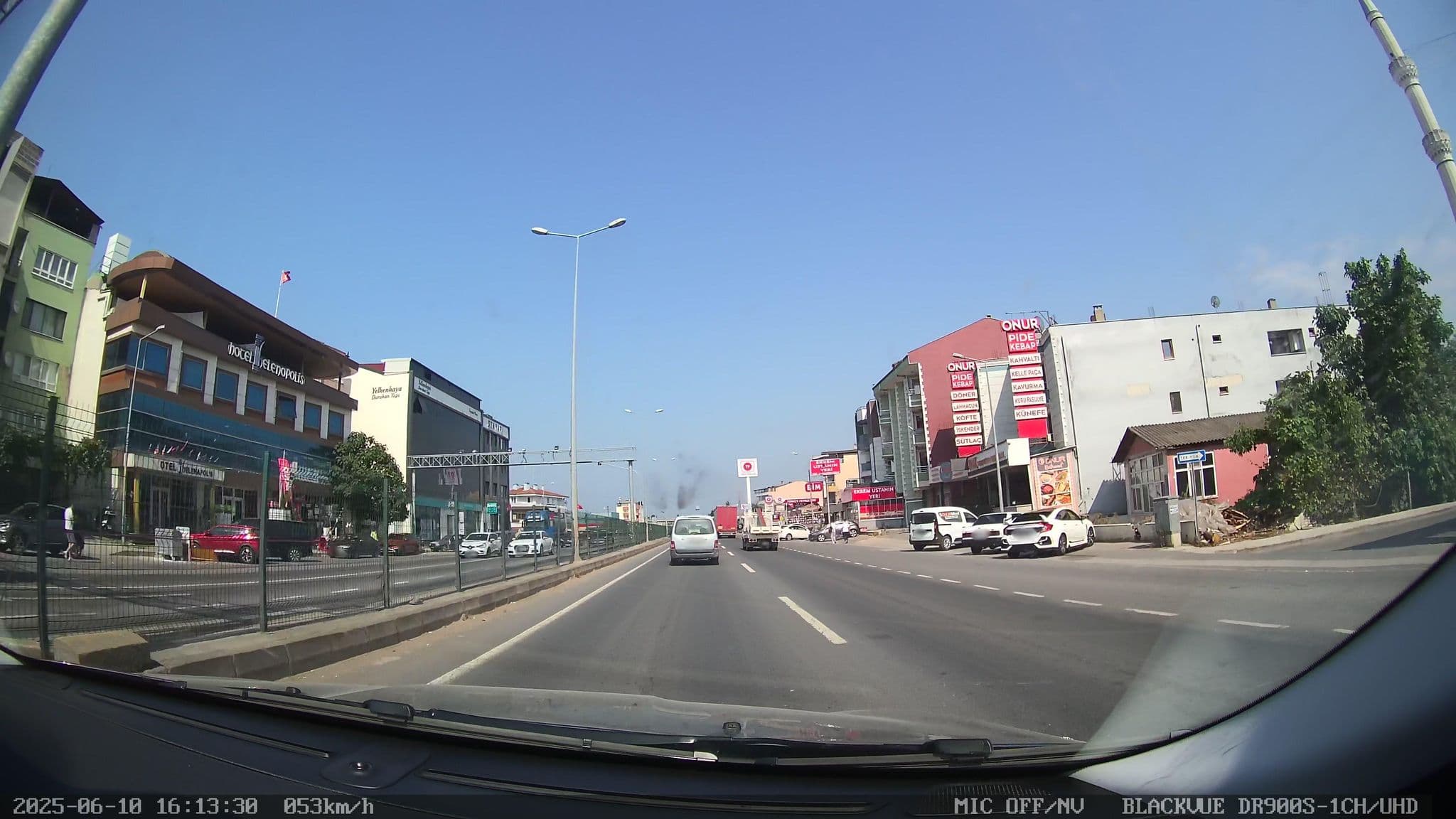 Street view near Helenapolis Butik Otel, Altınova — © Zafer (CC BY-SA · Mapillary)