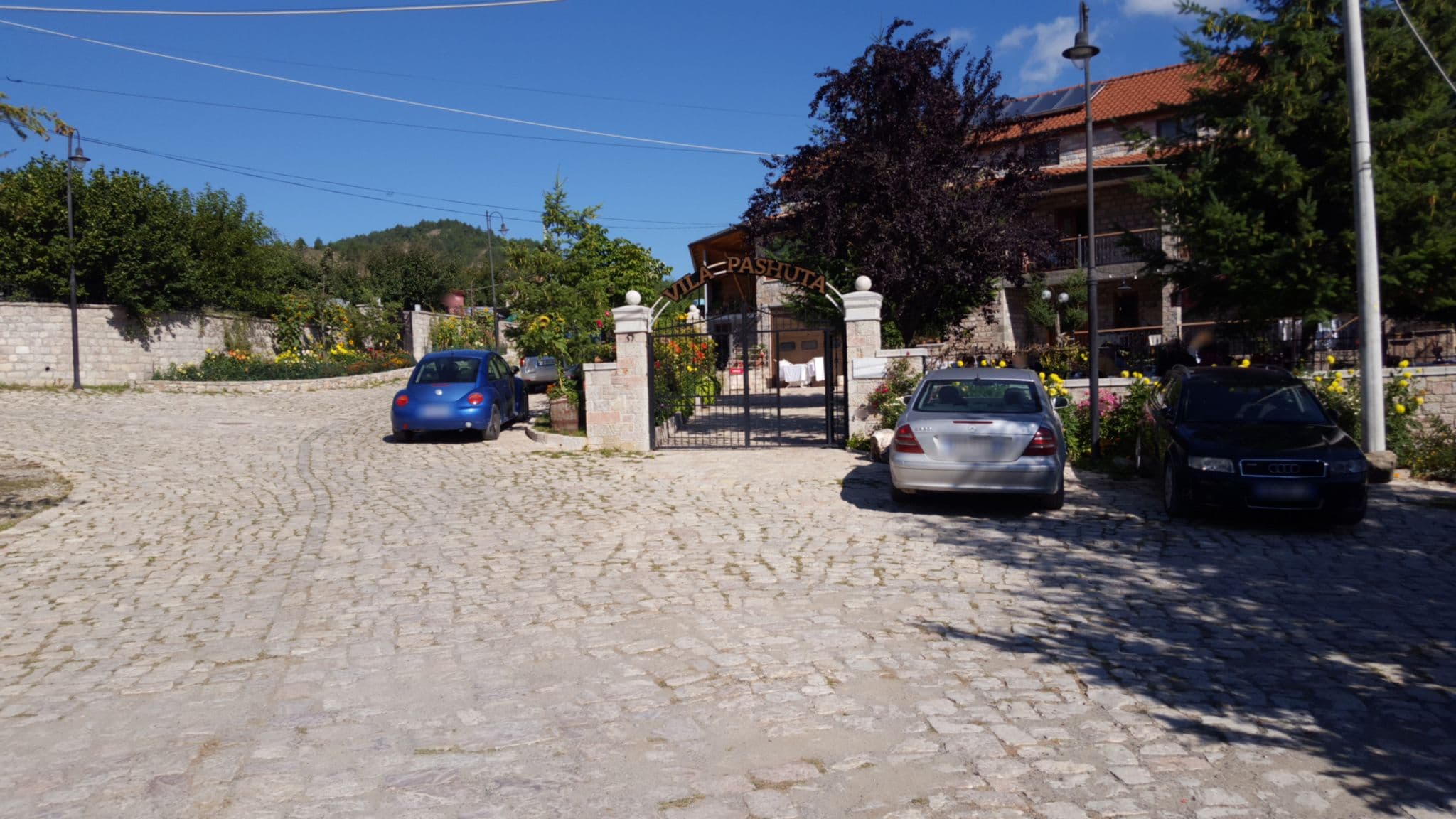 Street view near Vila Pashuta, Maliq — © denisju_osm (CC BY-SA · Mapillary)