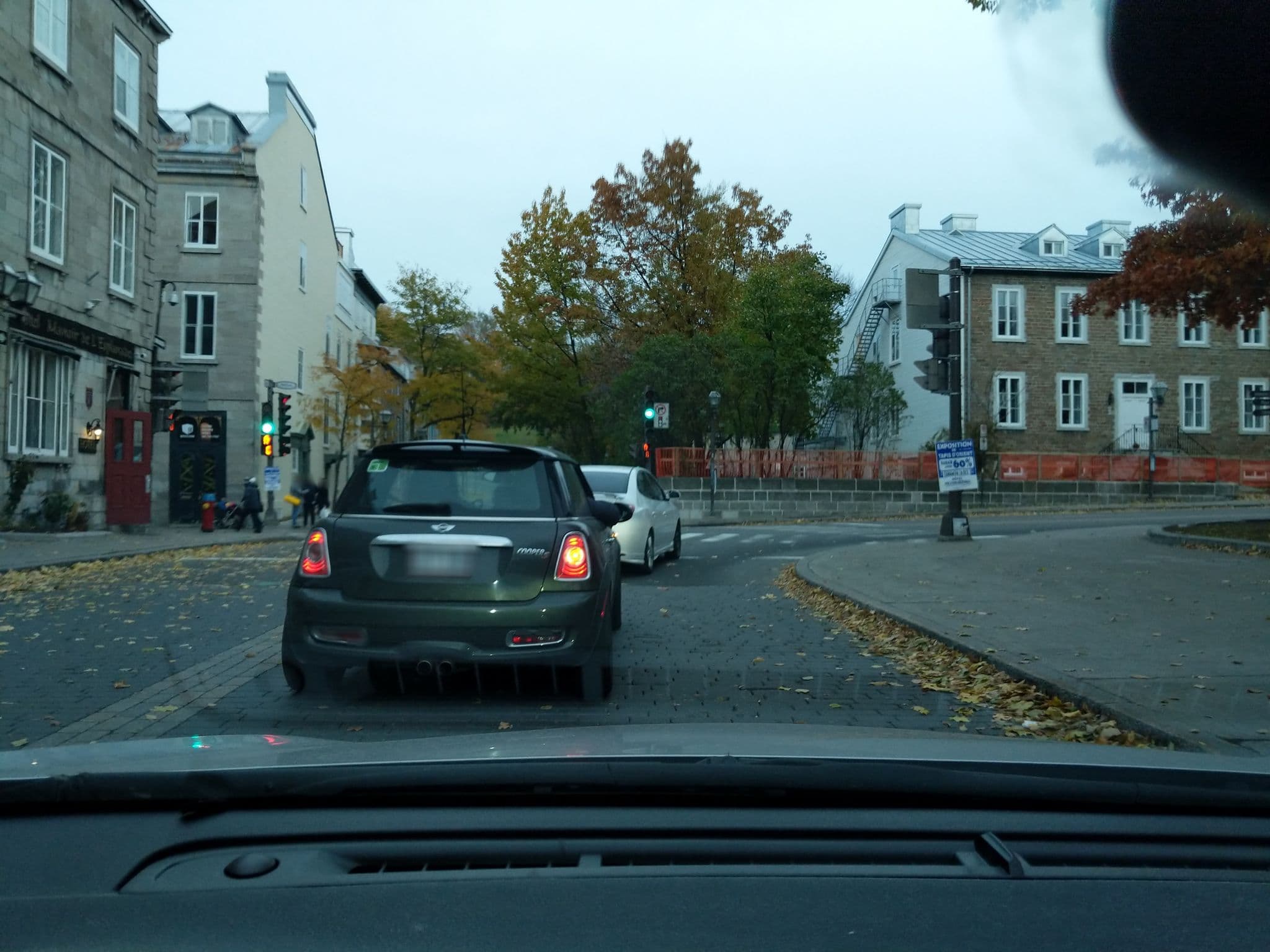 Street view near Manoir L Esplanade, Québec — © daudrain (CC BY-SA · Mapillary)