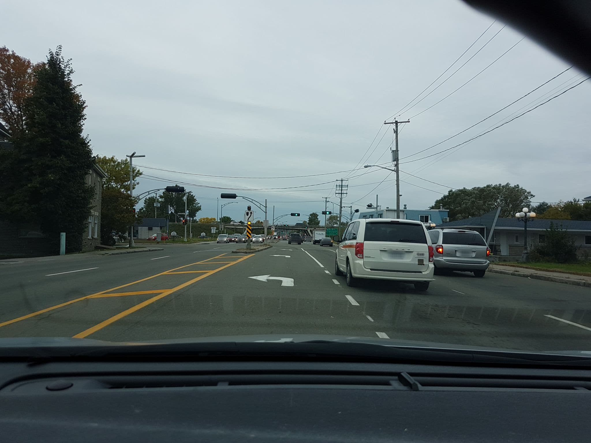 Street view near Hotel Citadelle, L'Ancienne-Lorette — © daudrain (CC BY-SA · Mapillary)