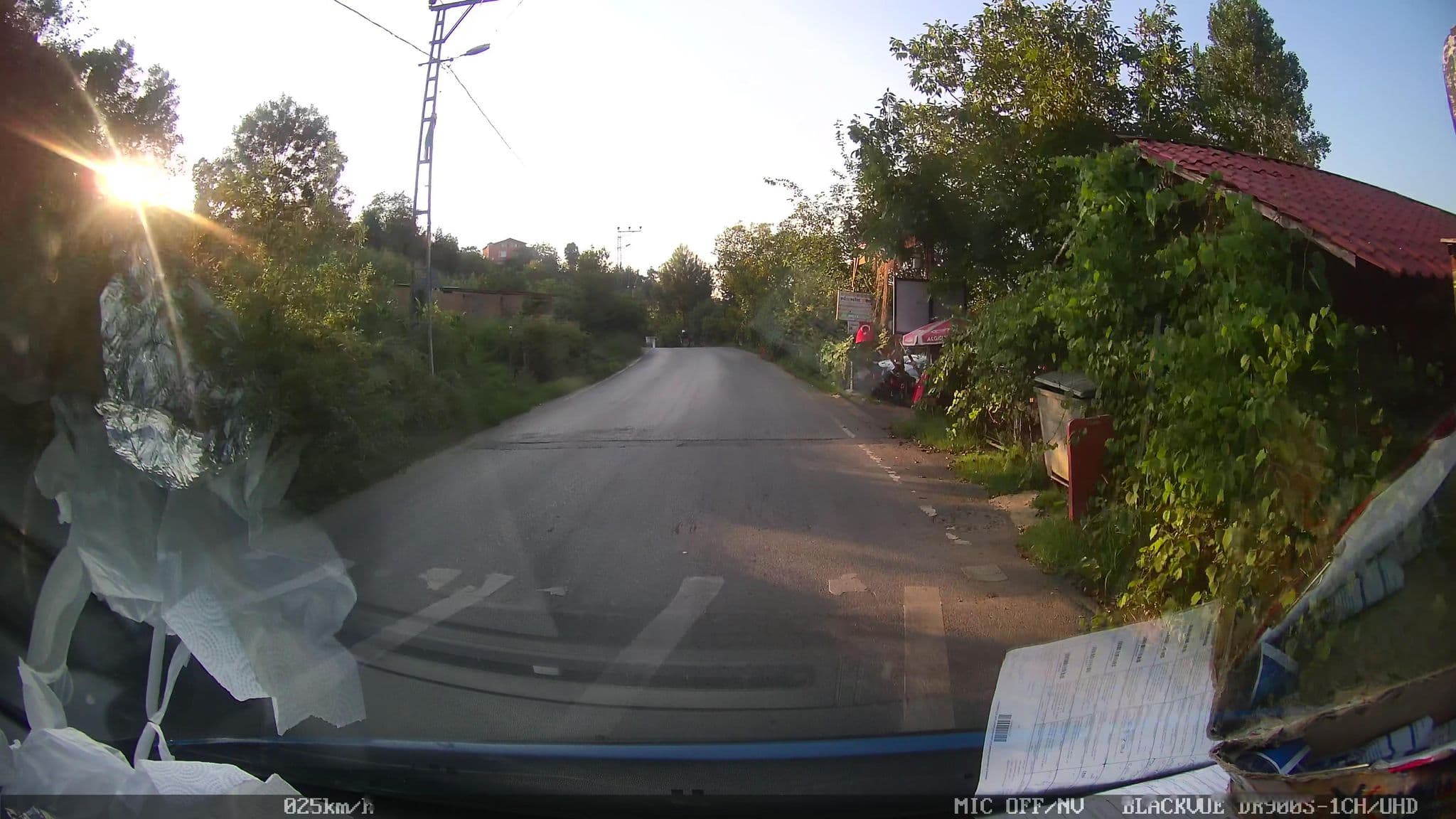 Street view near Kardeşlerailepiknikyeri, Paşamandıra — © yercizenler (CC BY-SA · Mapillary)