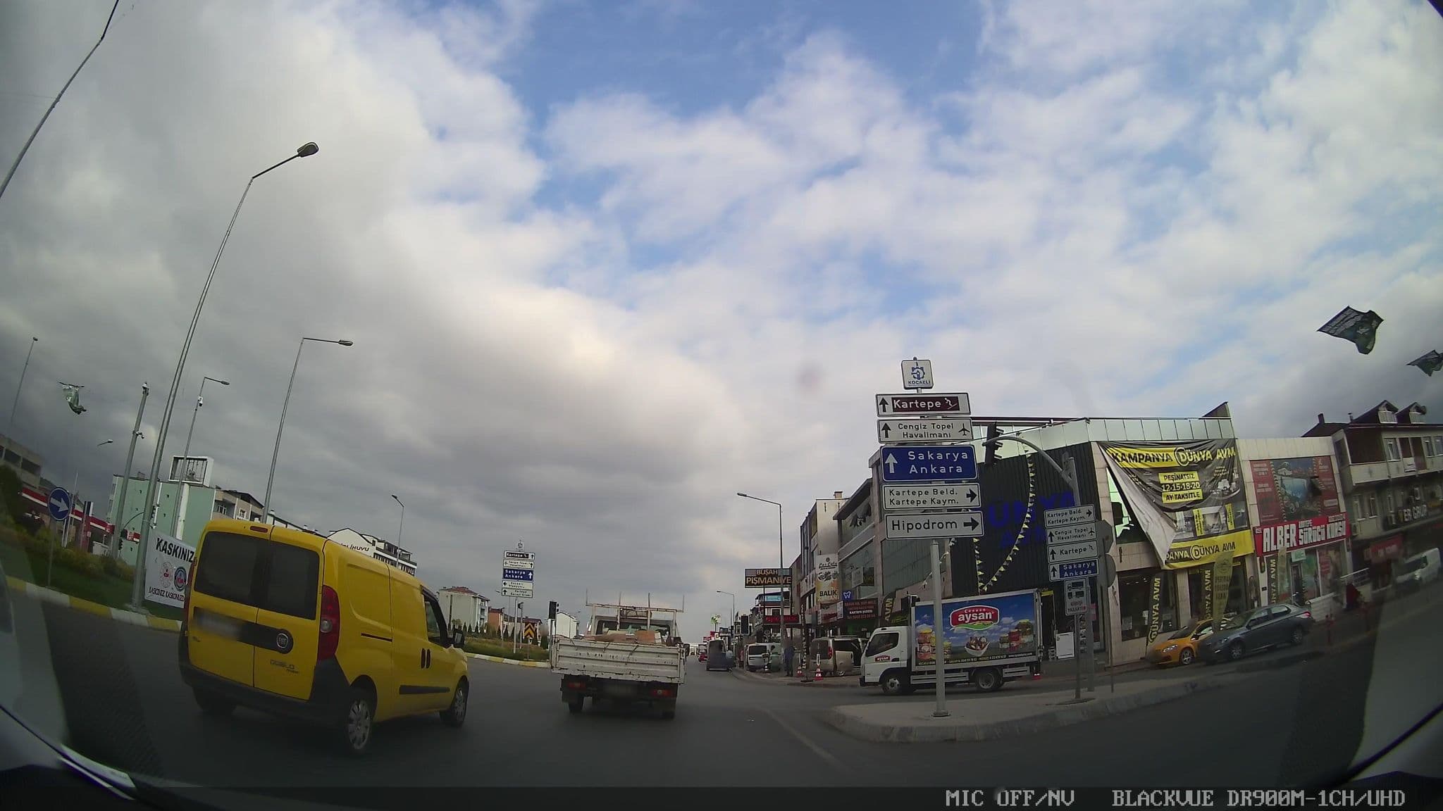 Street view near Kartepe, Köseköy — © asturksever (CC BY-SA · Mapillary)