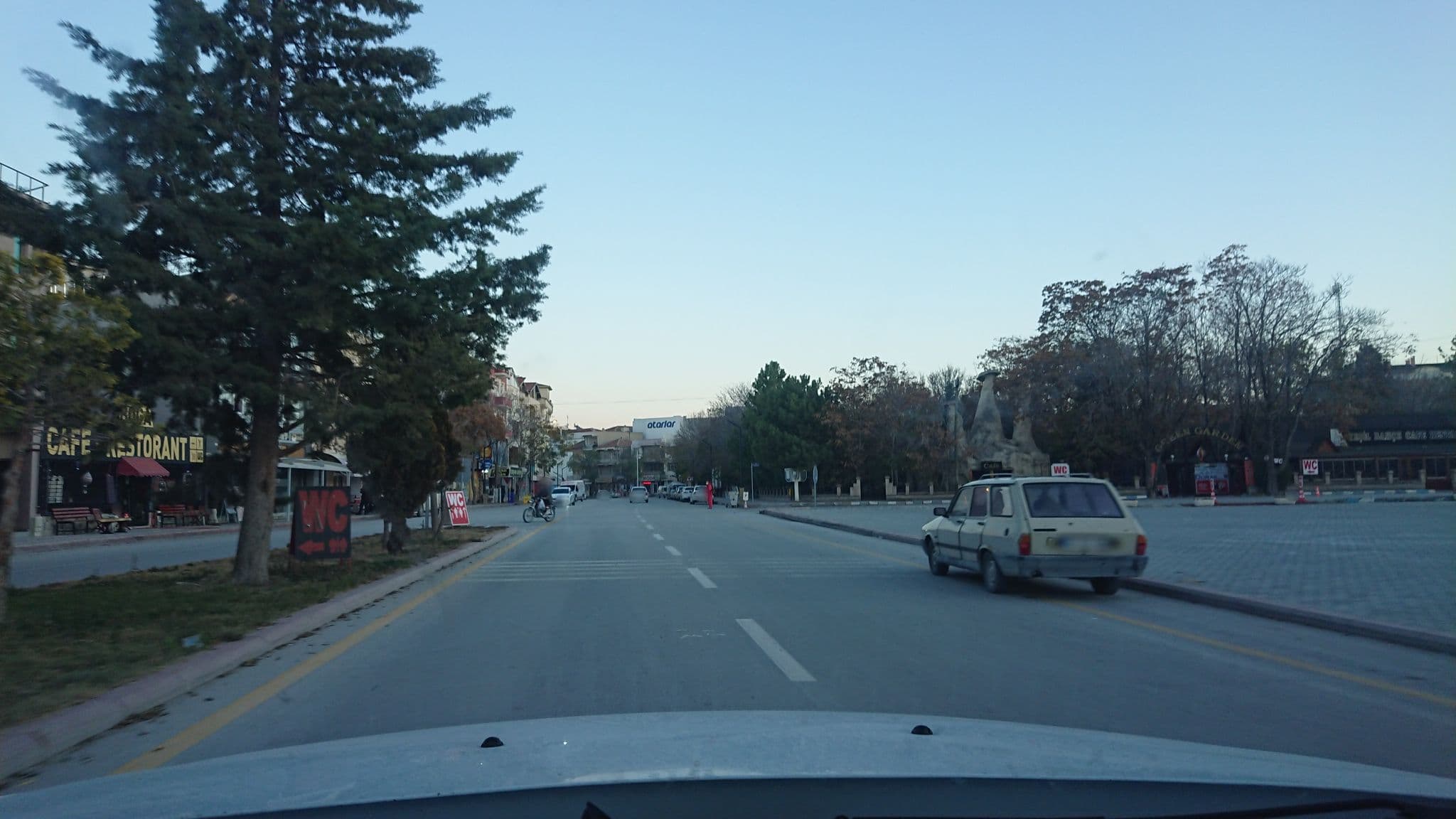 Street view near Suhan Hotel, Güneşli — © kubikanber (CC BY-SA · Mapillary)