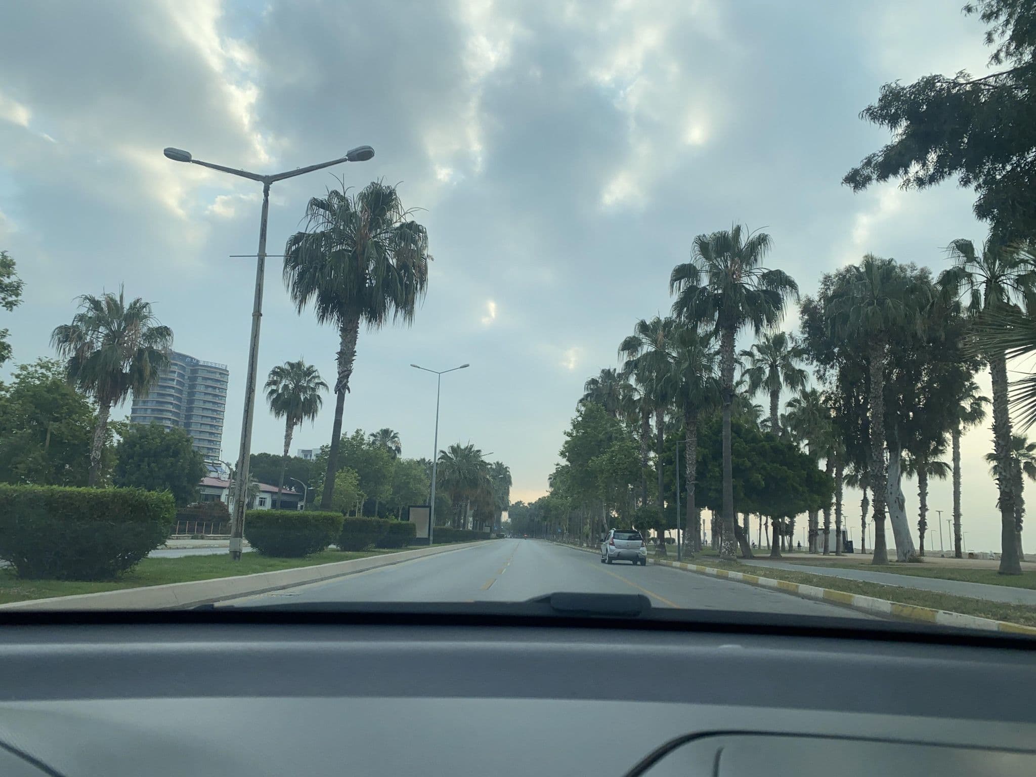 Street view near Sultasa Hotel, Mersin — © Seyfettin033 (CC BY-SA · Mapillary)