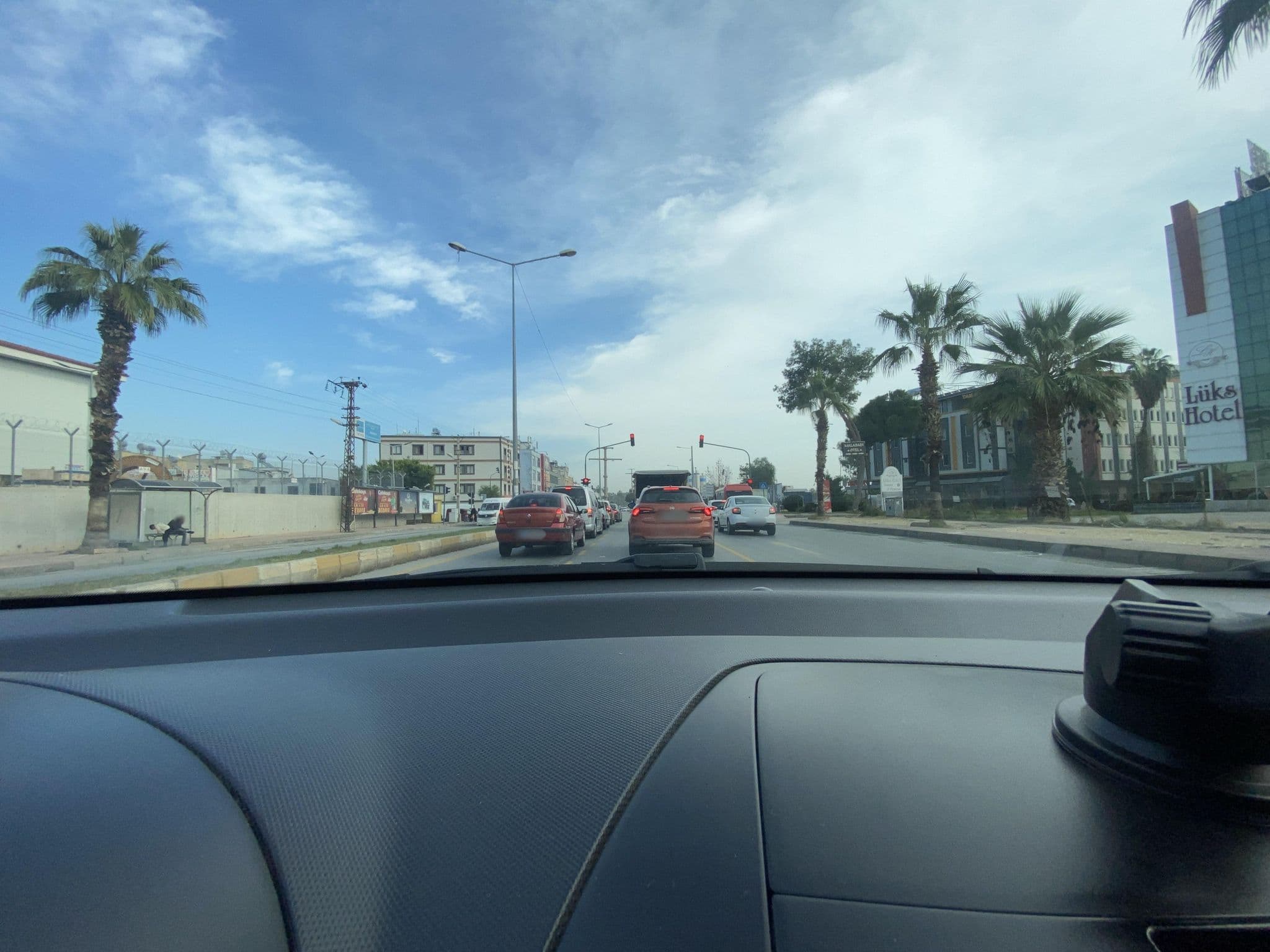 Street view near Lüks Hotel Spa Merkezi, Mersin — © Seyfettin033 (CC BY-SA · Mapillary)