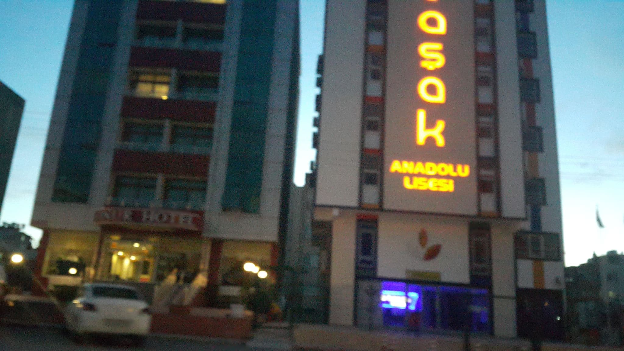 Street view near grand onur otel, İskenderun — © kunduzh (CC BY-SA · Mapillary)