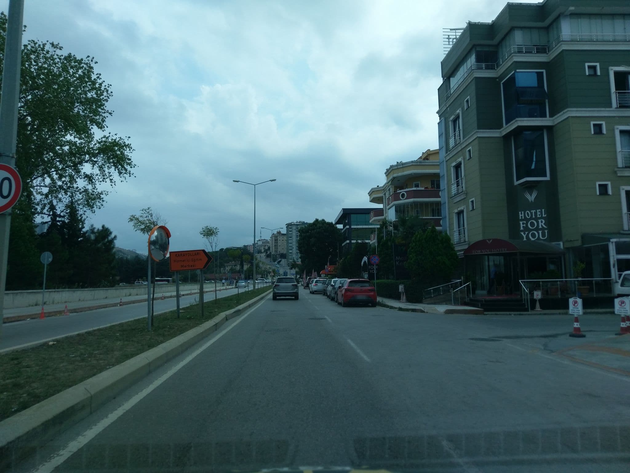 Street view near Hotel For You, Samsun — © ozkanilyasaksu (CC BY-SA · Mapillary)