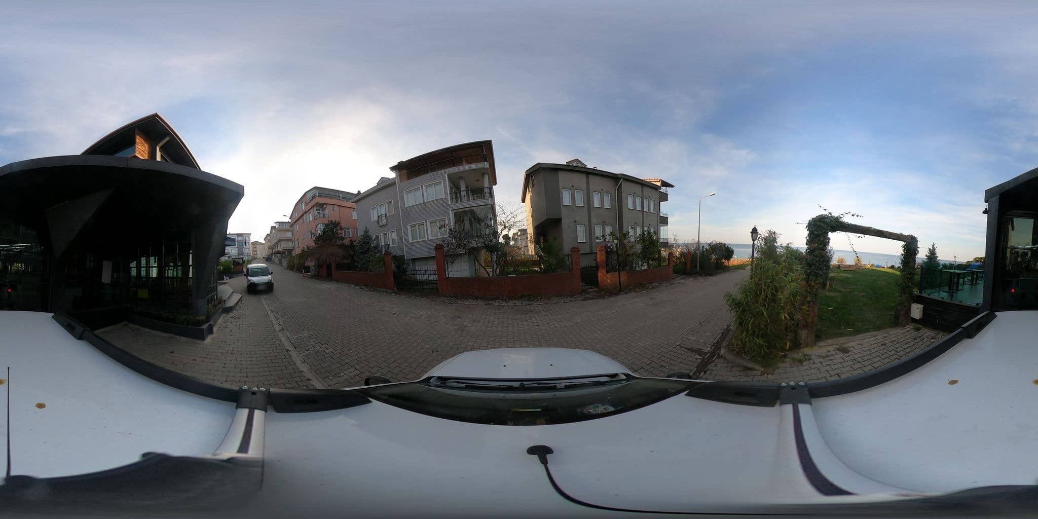 Street view near Mavimarin Otel, Ünye — © cbsordu (CC BY-SA · Mapillary)