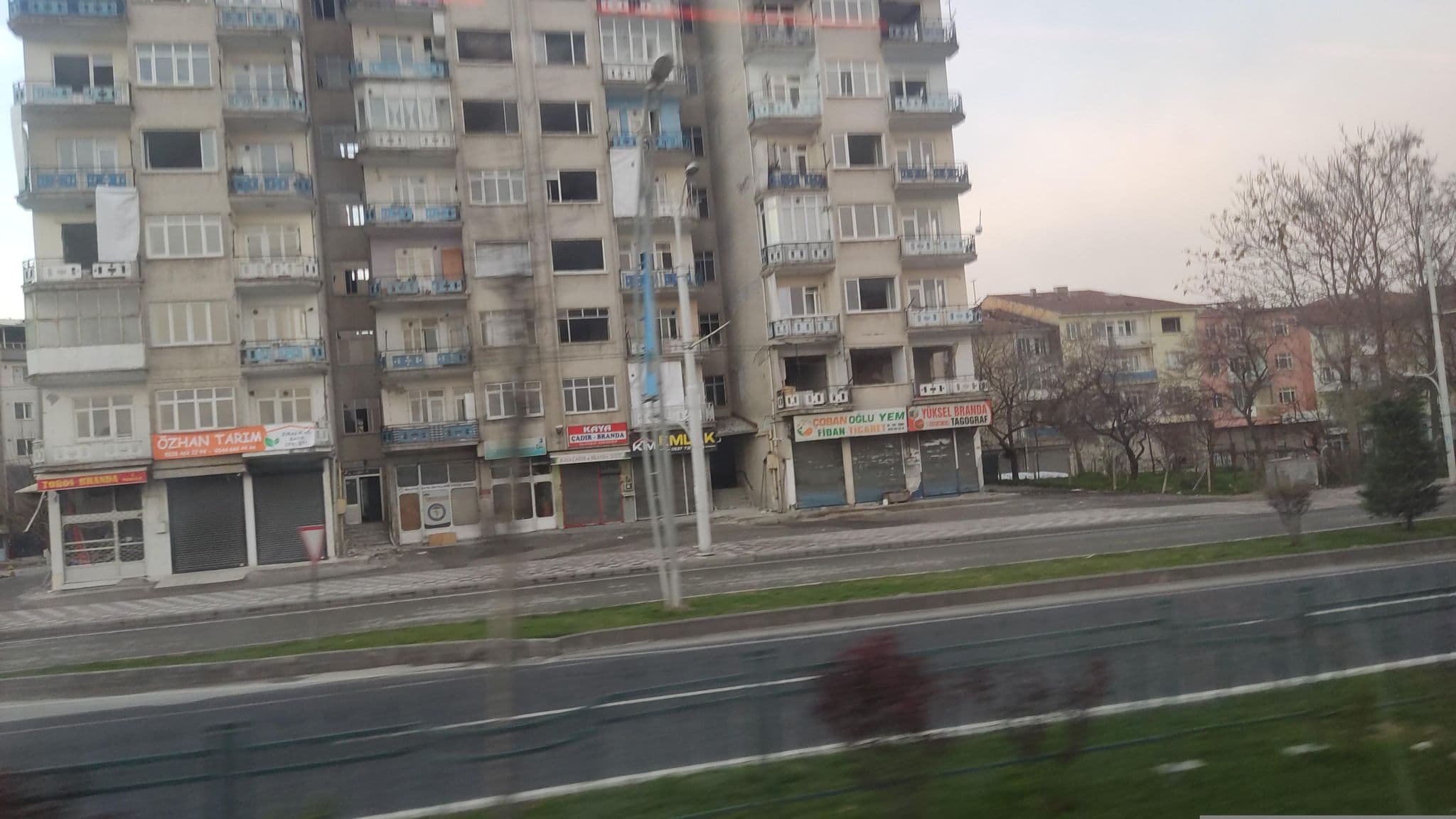 Street view near Reyhan Kız Yurdu Yemekhanesi, Malatya — © elbistan (CC BY-SA · Mapillary)