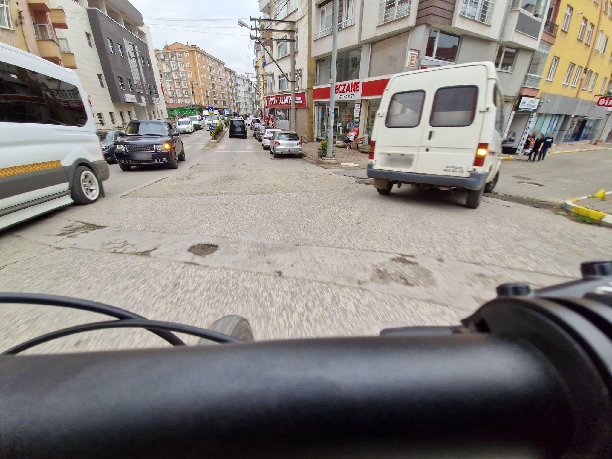 Street view near Amazon Hotel, Giresun — © Ejderhan (CC BY-SA · Mapillary)