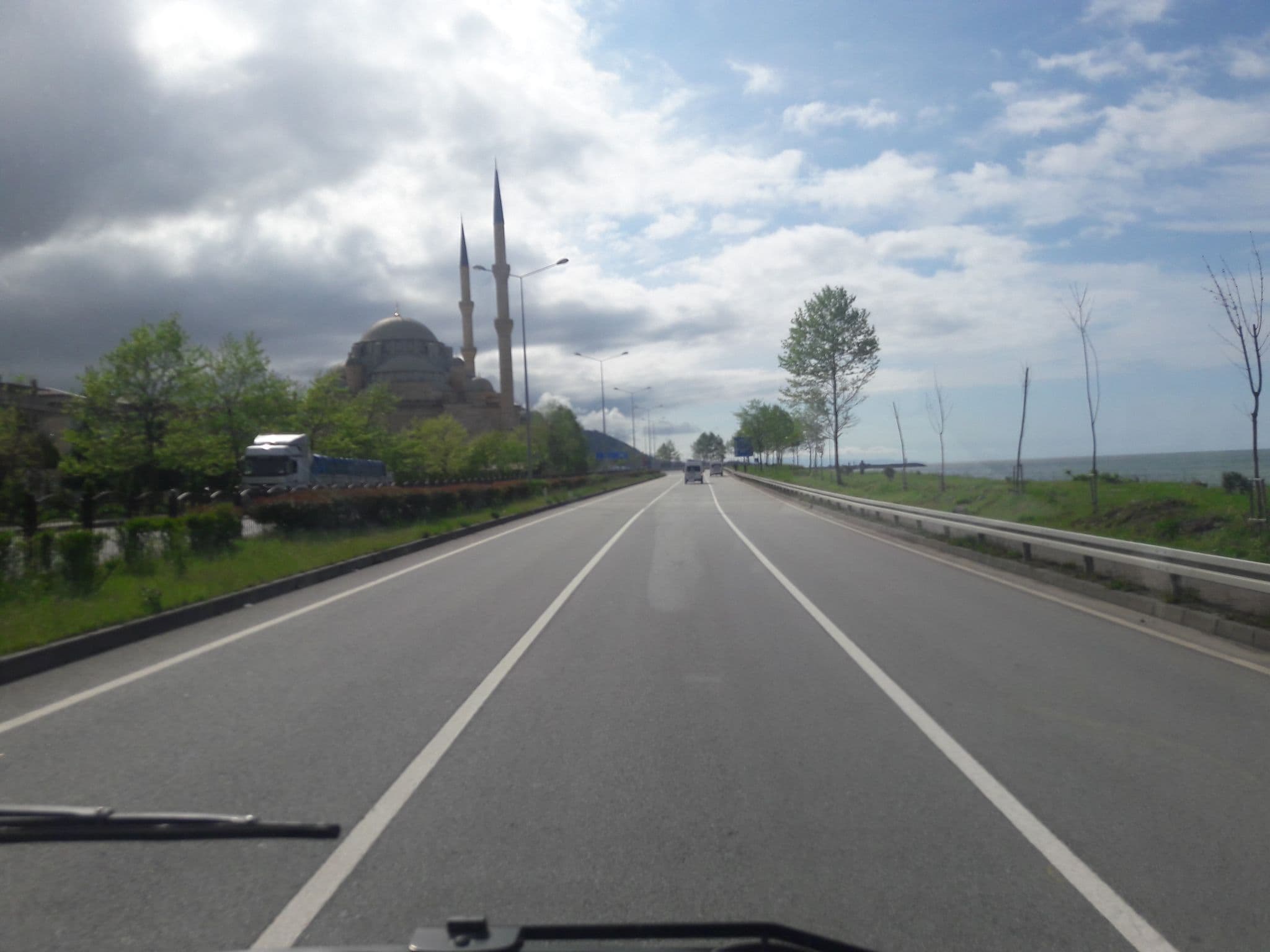 Street view near Piraziz park otel, Bulancak — © 348601 (CC BY-SA · Mapillary)