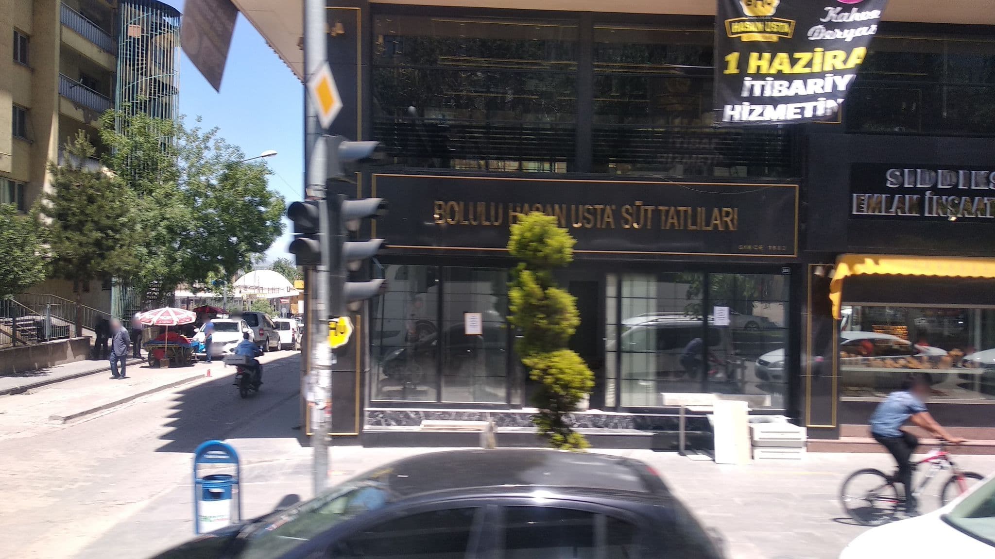 Street view near Tatvan Park Otel, Tatvan — © boracasli (CC BY-SA · Mapillary)