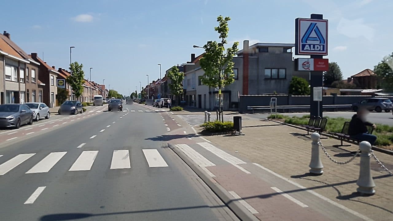 Street view near Foodies, Geluwe — © filipc (CC BY-SA · Mapillary)