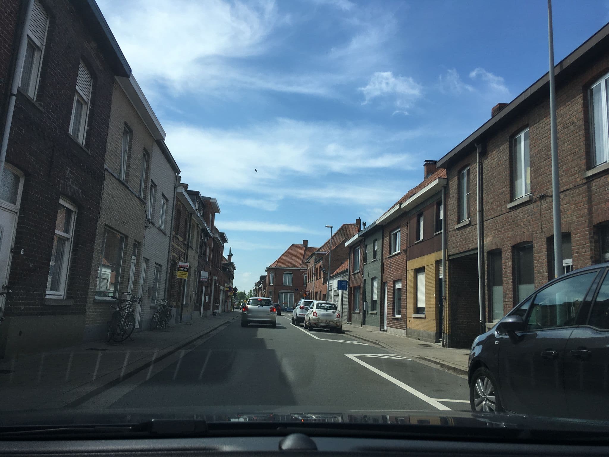Street view near B&B Sint Pieter, Izegem — © timcouwelier (CC BY-SA · Mapillary)