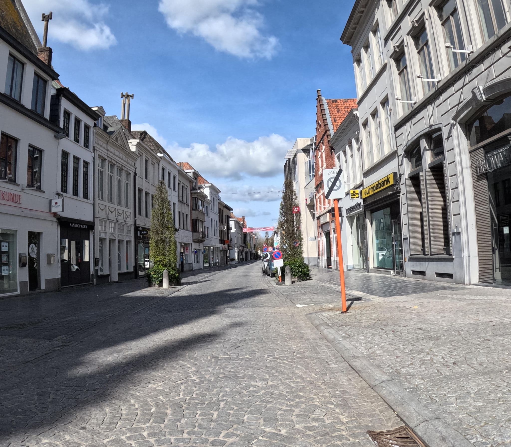 Street view near Kim's dorm, Oudenaarde — © jygpronse (CC BY-SA · Mapillary)