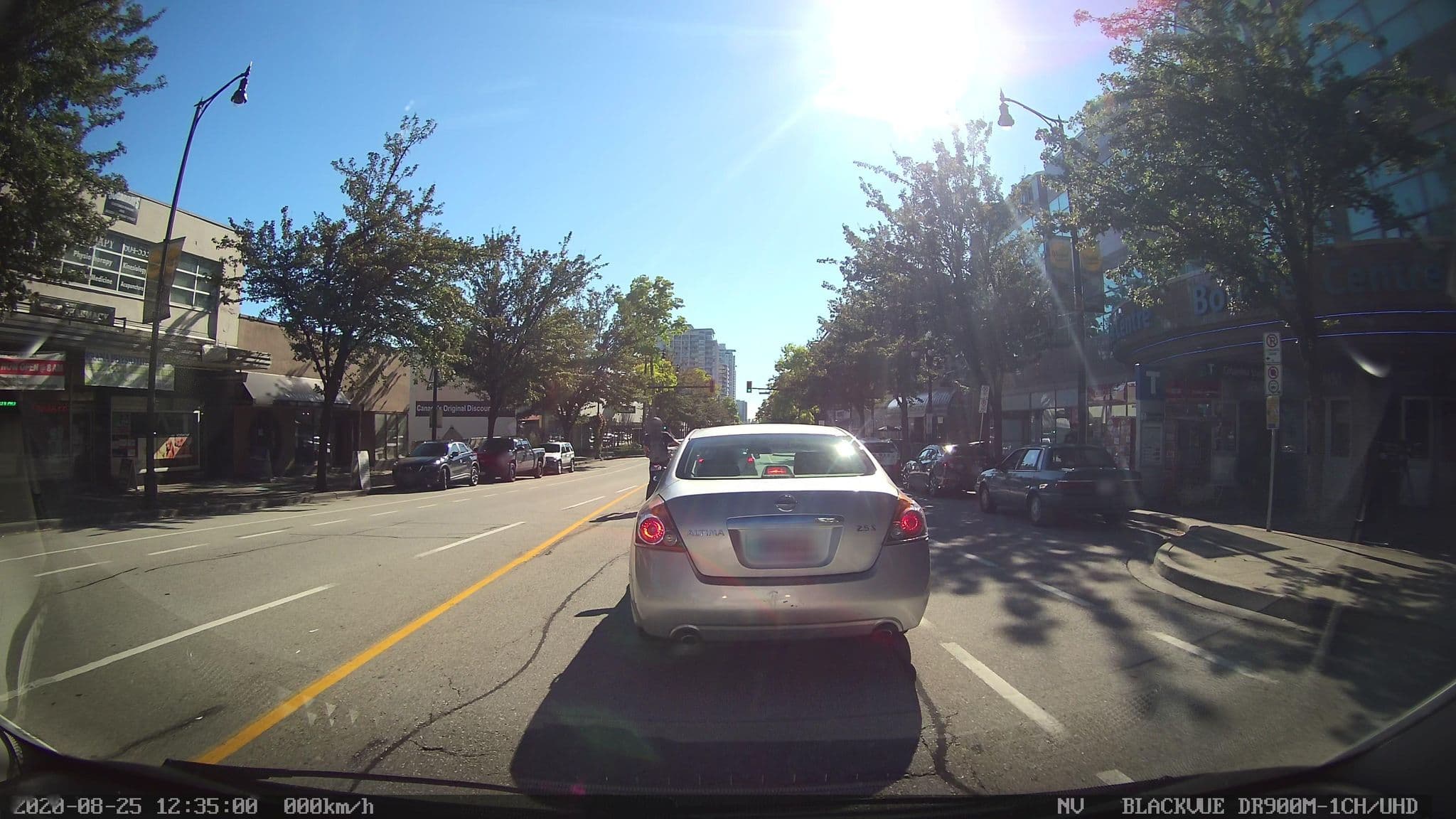 Street view near The Met Hotel, New Westminster — © davidmetcalfe (CC BY-SA · Mapillary)
