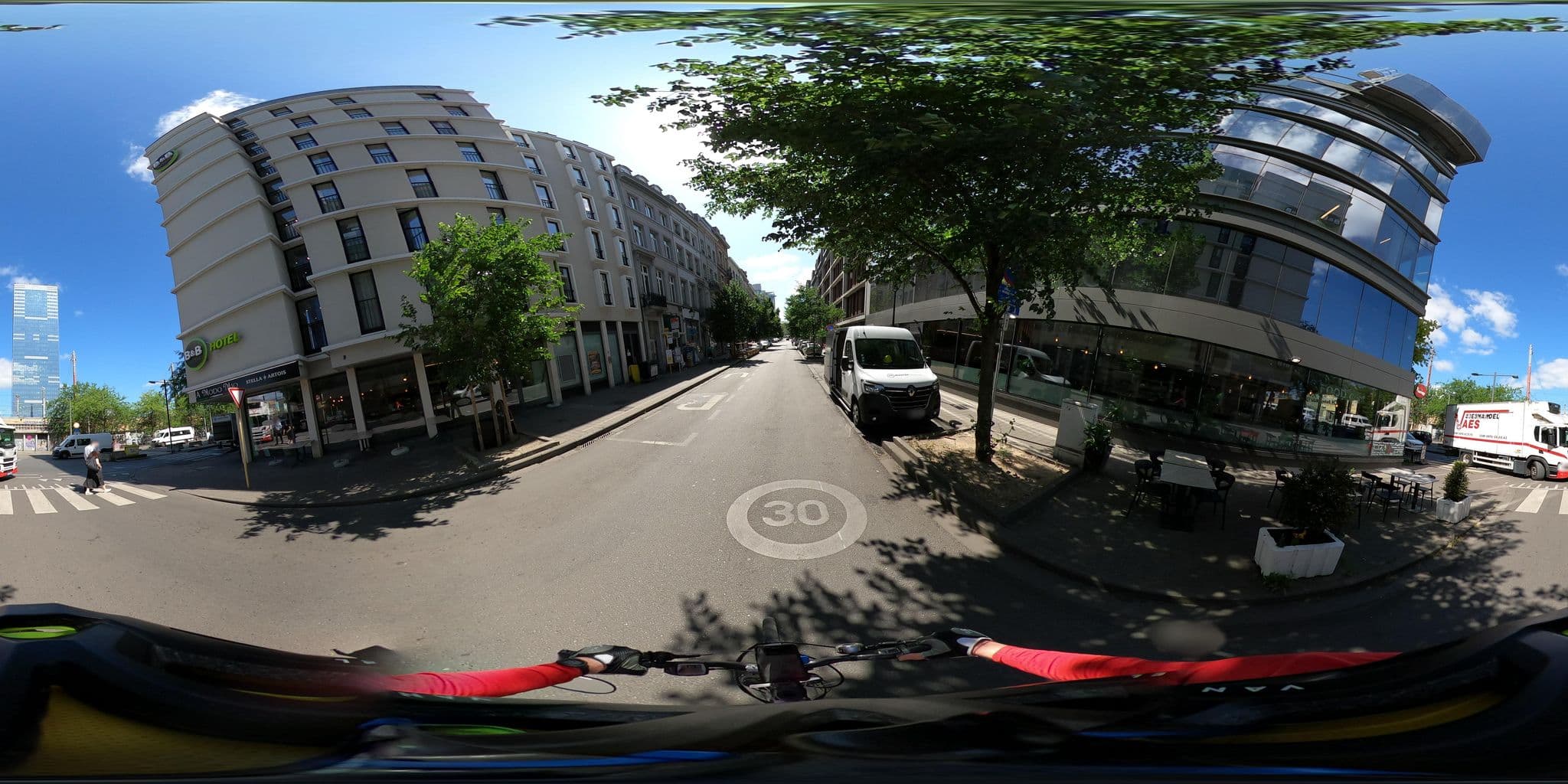 Street view near Raza & Son's sa, Saint-Gilles — © Stefdegreef (CC BY-SA · Mapillary)