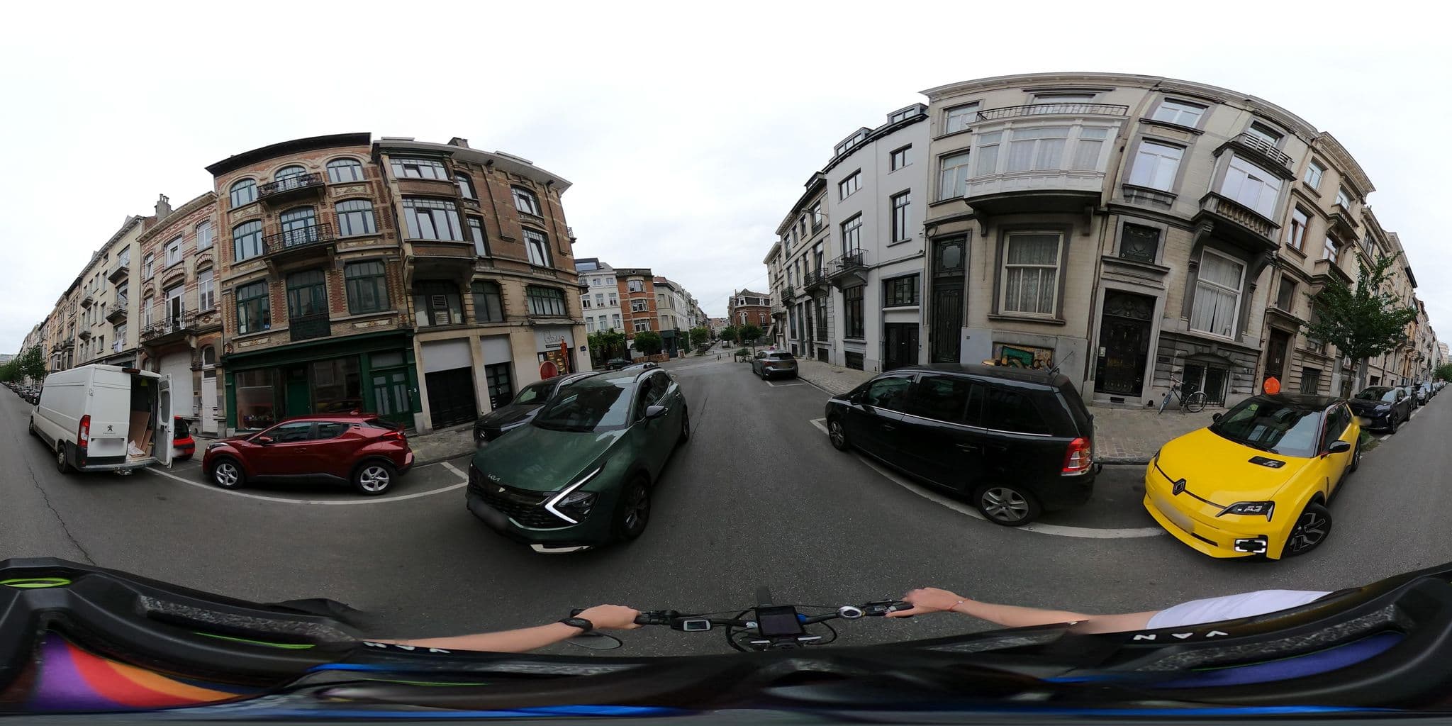 Street view near Hotel Residence 18, Ixelles — © Stefdegreef (CC BY-SA · Mapillary)