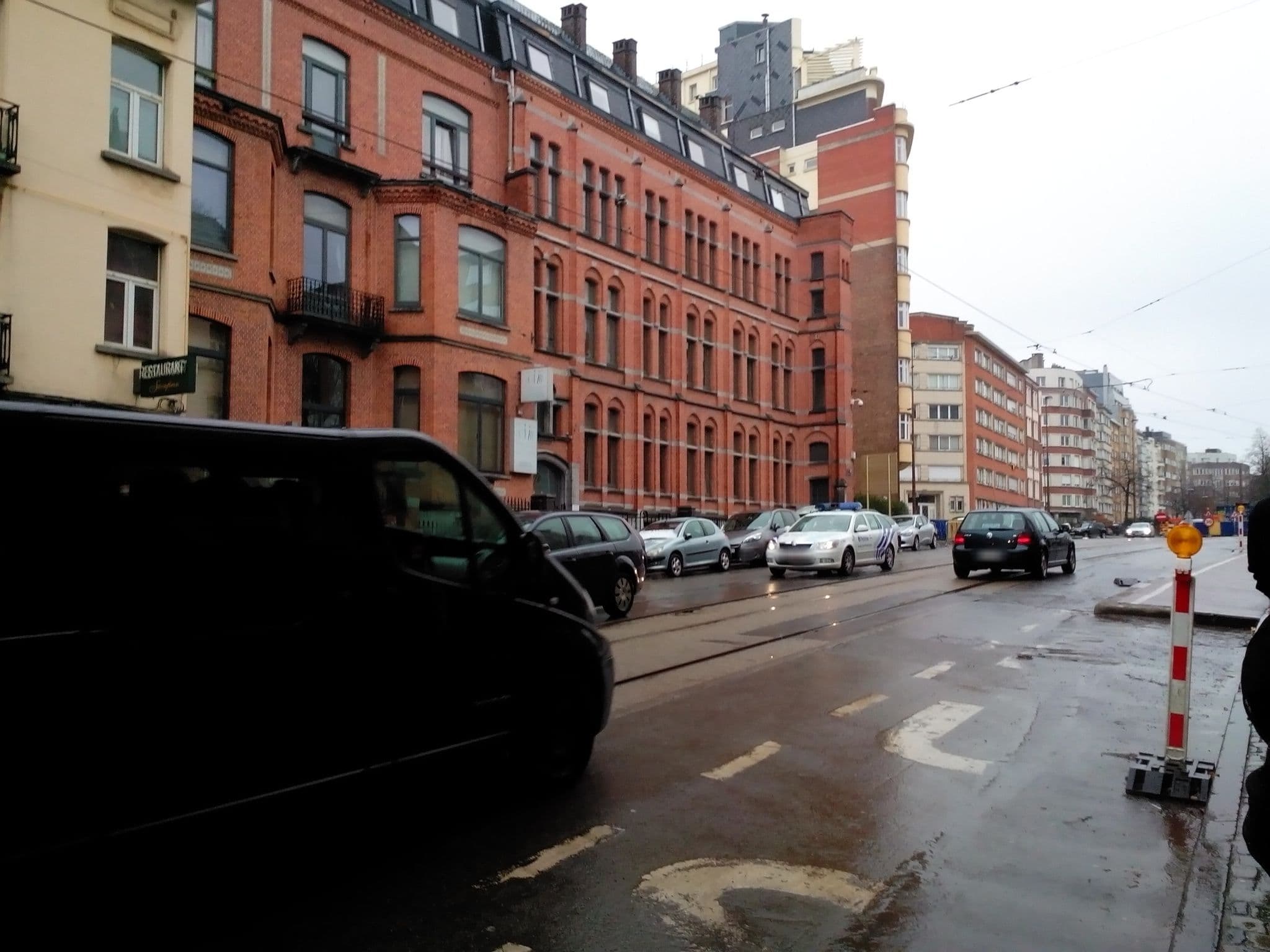 Street view near Centre medical, chambre 210, Etterbeek — © polyglot (CC BY-SA · Mapillary)