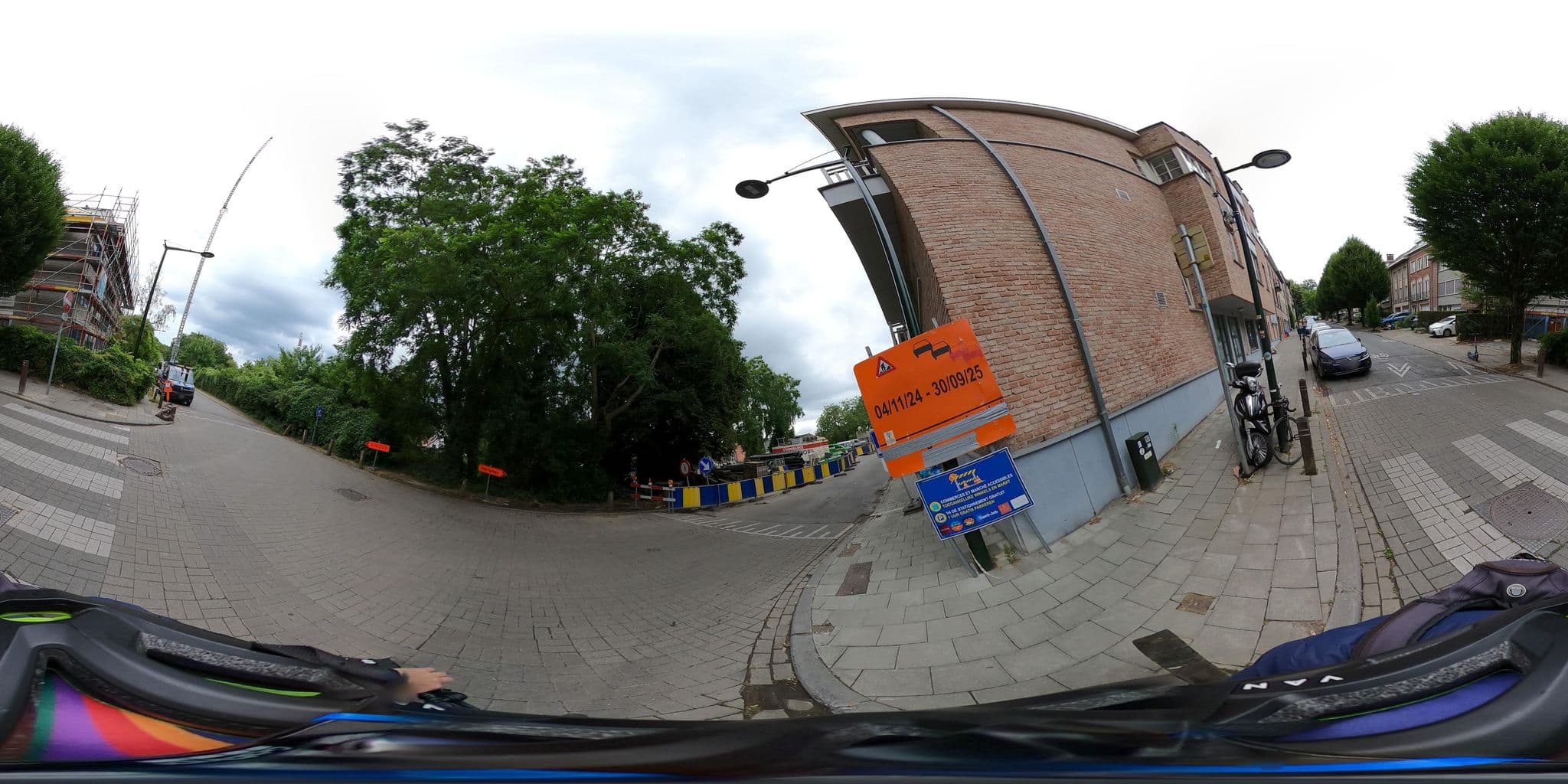 Street view near Chateau de Limelette Hotel Brussels, Uccle — © Stefdegreef (CC BY-SA · Mapillary)