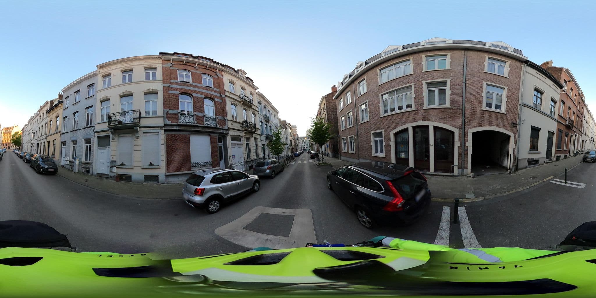 Street view near Student Hotel, Etterbeek — © Stefdegreef (CC BY-SA · Mapillary)