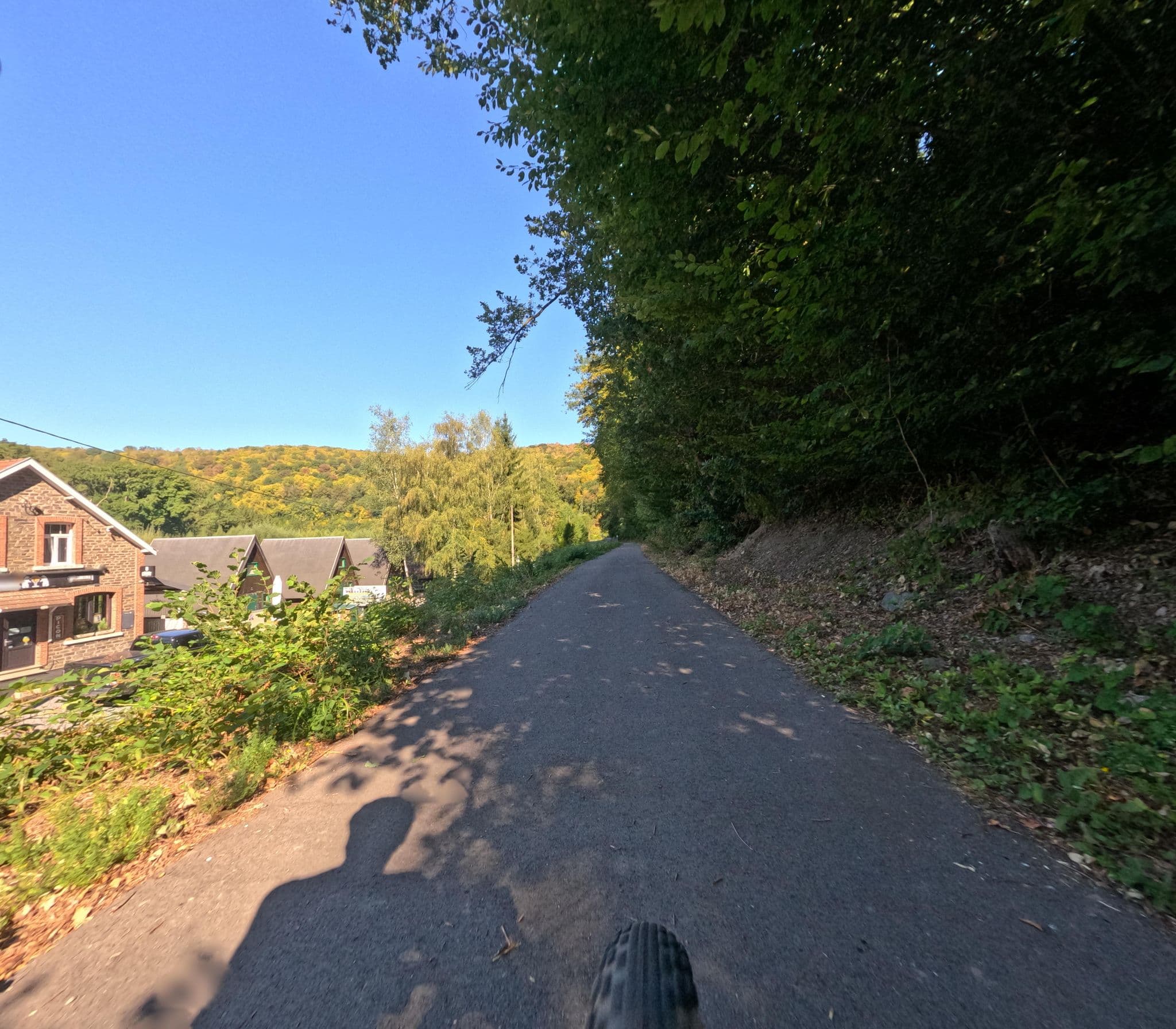 Street view near Domaine du Printemps, Gedinne — © Stijnbrengtdewereldinbeeld (CC BY-SA · Mapillary)