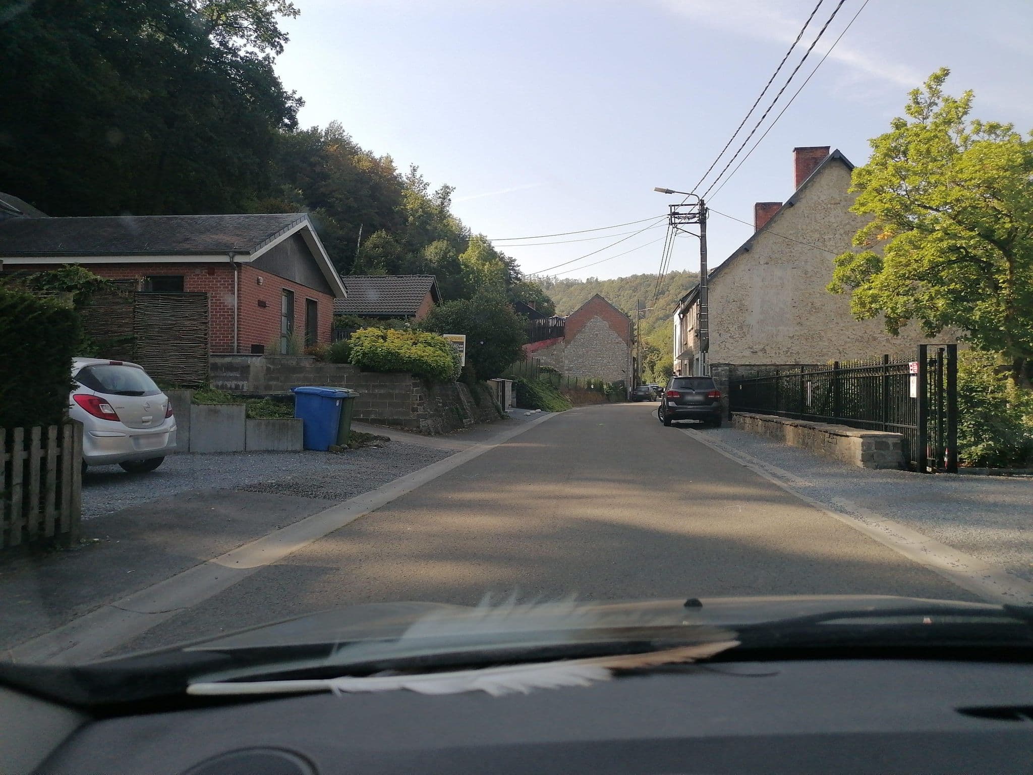 Street view near Les Trois Canards, Anseremme — © brunoduye (CC BY-SA · Mapillary)