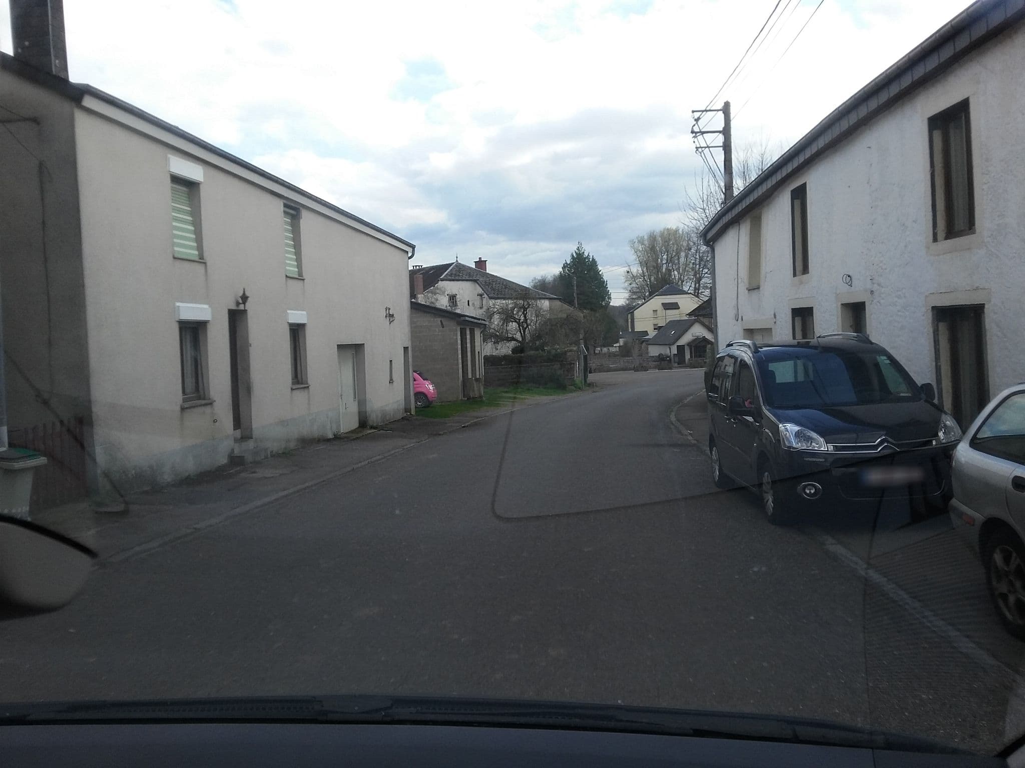 Street view near Relais Du Silence, Florenville — © foxandpotatoes (CC BY-SA · Mapillary)