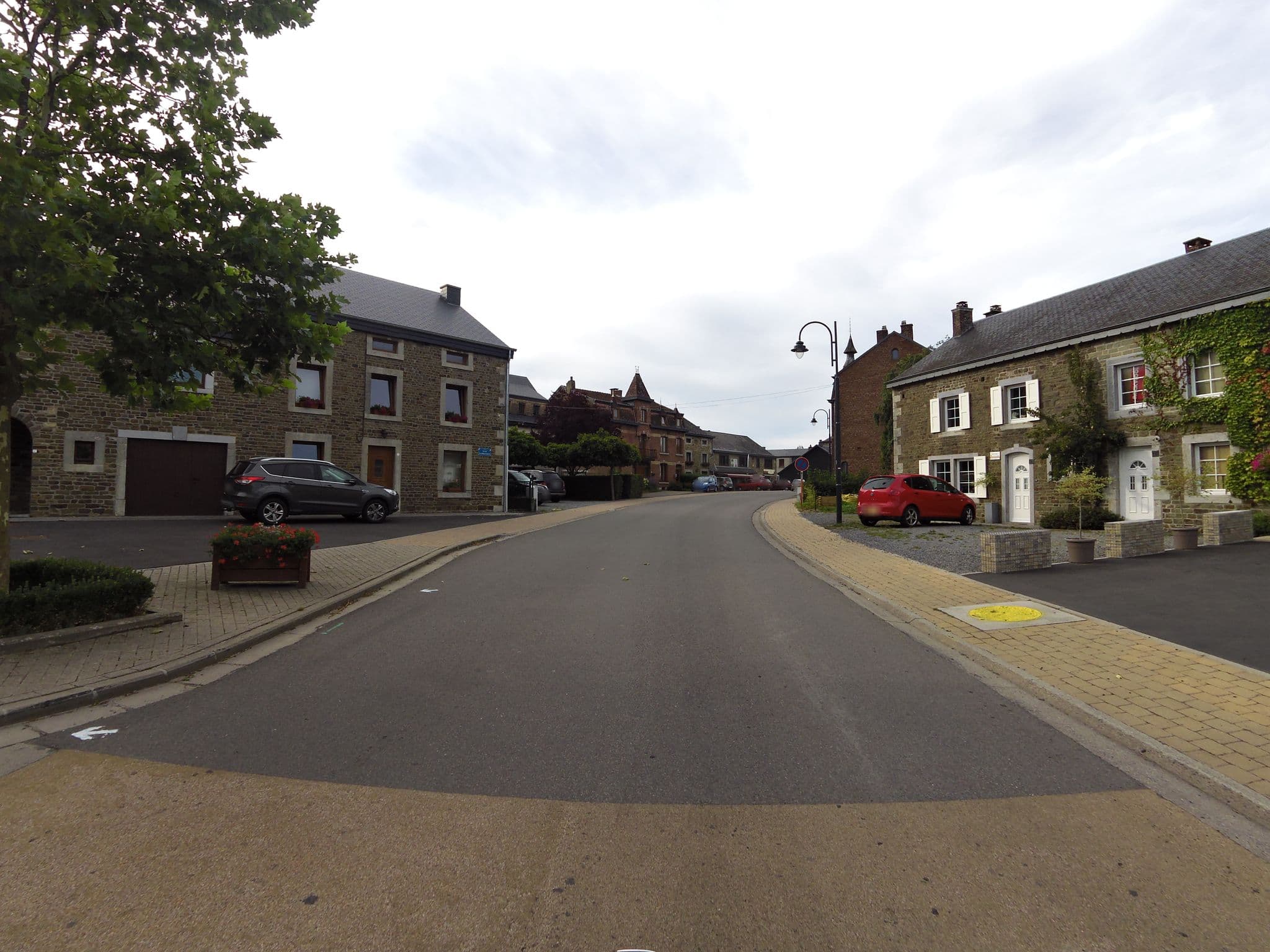 Street view near au phil du temps, Érezée — © zors1843 (CC BY-SA · Mapillary)