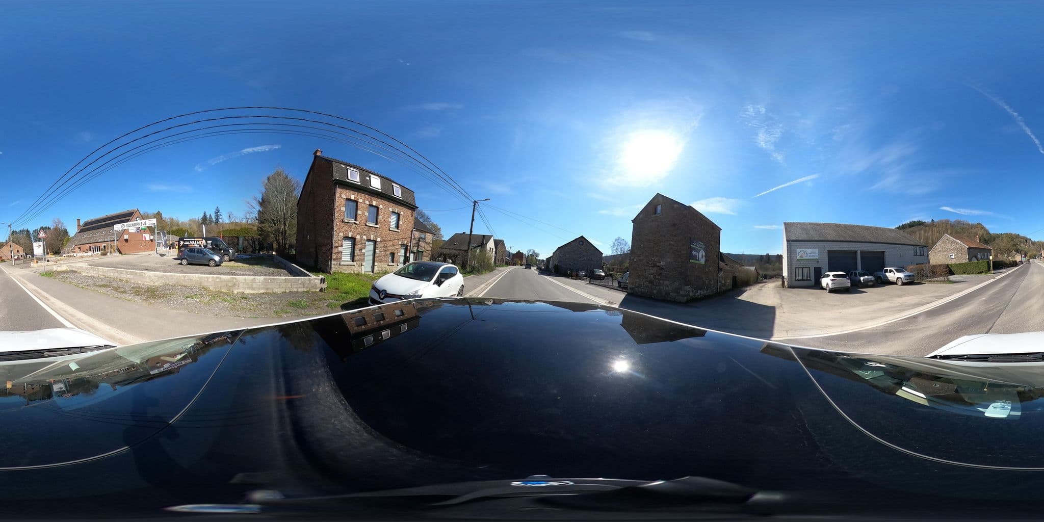 Street view near b&b soleil de minuit, Hotton — © peterleth (CC BY-SA · Mapillary)