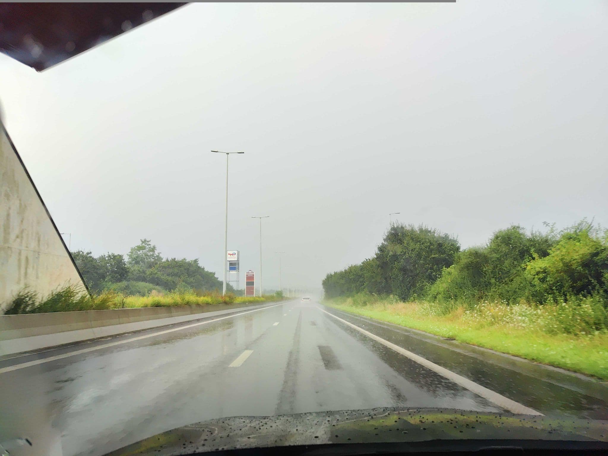 Street view near Au Naturel des Ardennes, Houyet — © teddy73 (CC BY-SA · Mapillary)