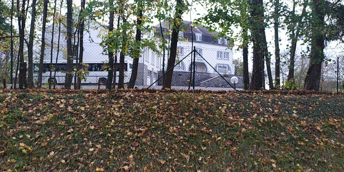 Street view near Room 4, Han-sur-Lesse — © bhiker (CC BY-SA · Mapillary)