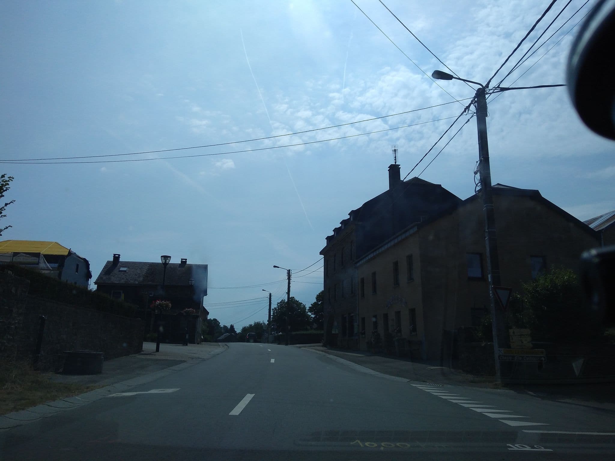 Street view near Les Perce-Neige, La Roche-en-Ardenne — © clemdoc (CC BY-SA · Mapillary)